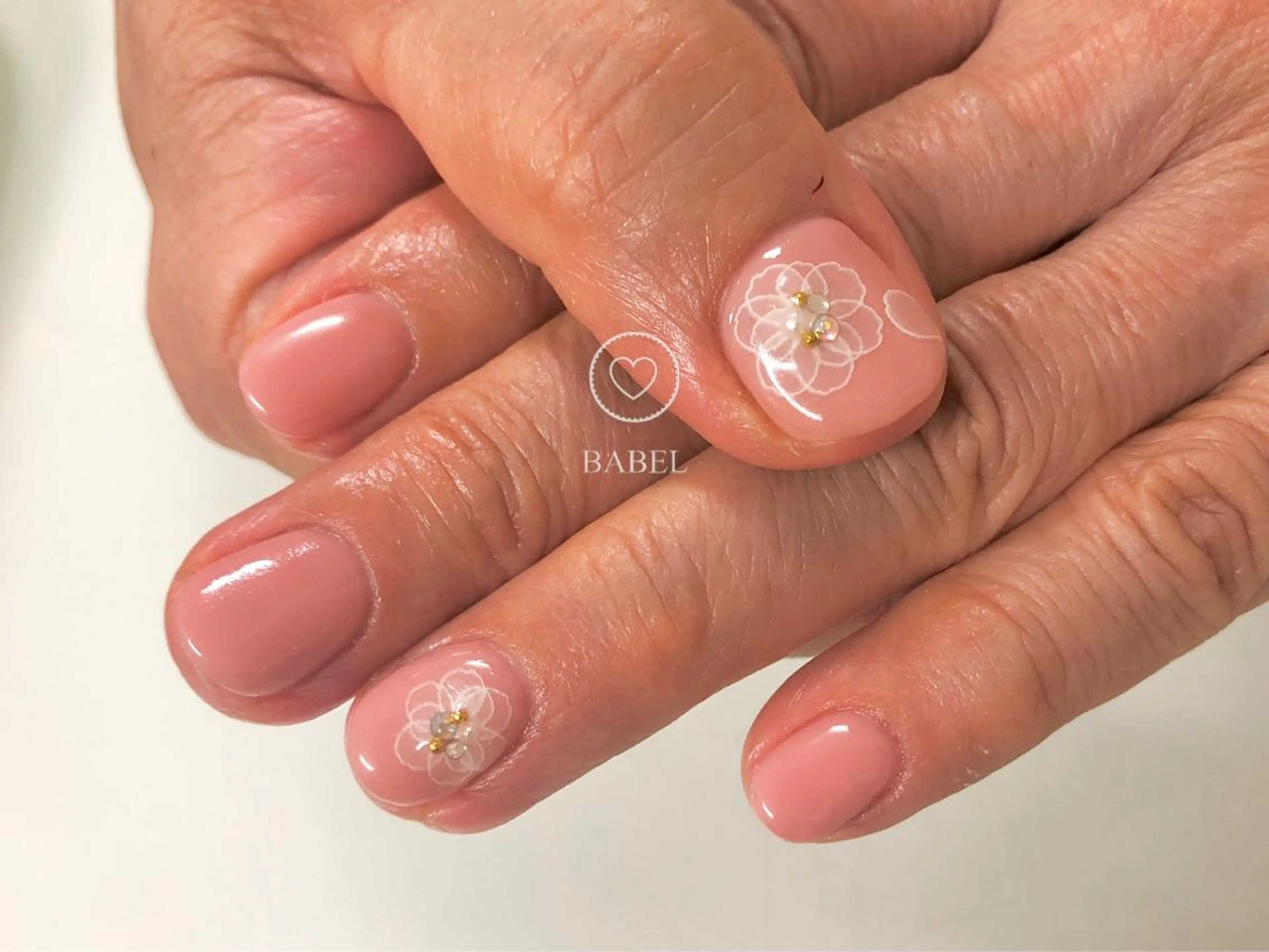 ネイル アートネイル フラワーネイル 春ネイル ハンドネイル BABELバベル所属・江戸川橋✨BABEL 【バベル】大人可愛いのネイルデザイン