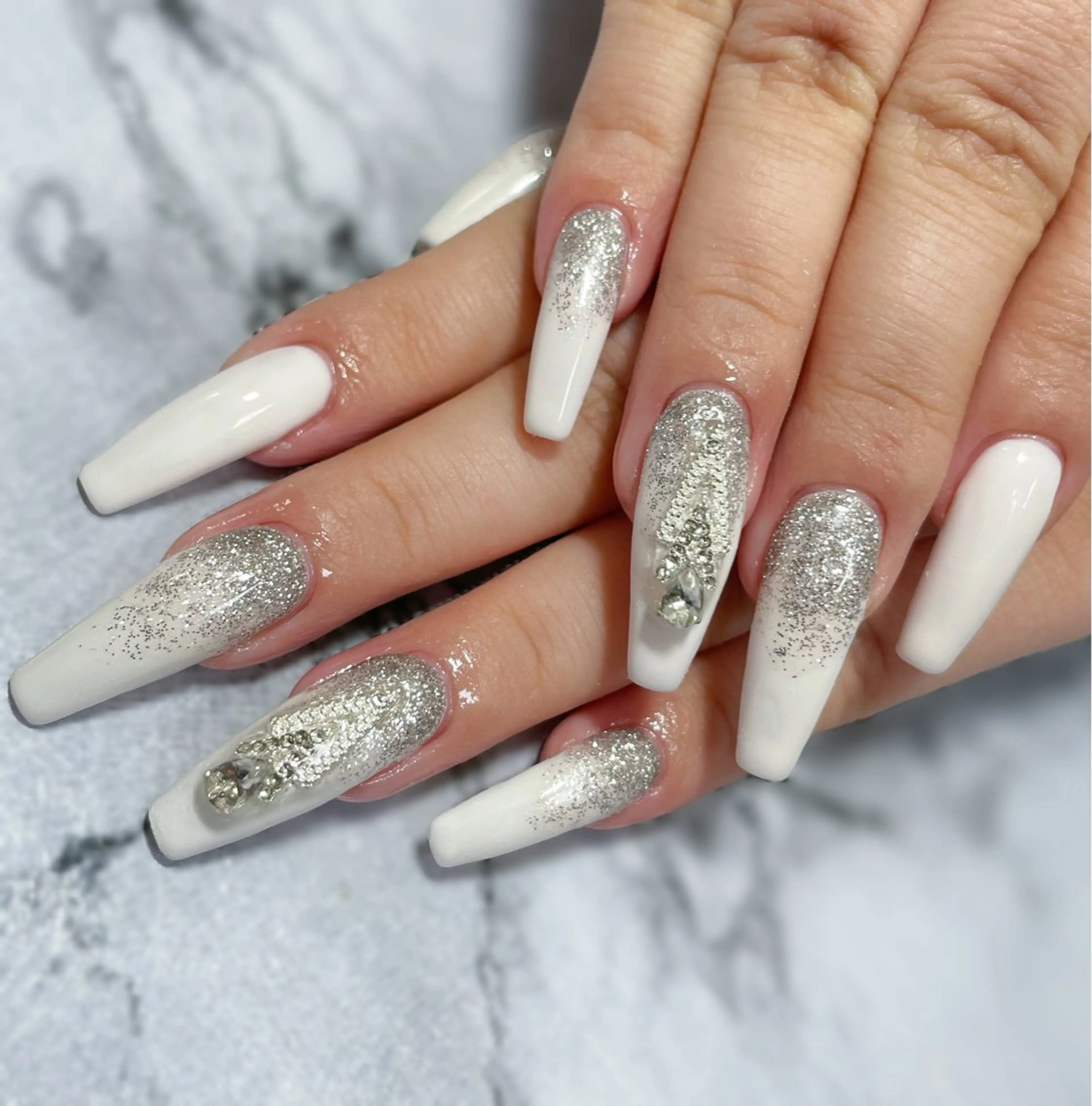 ネイル グラデーション ラメ(グリッター) ラメグラデーション ハンドネイル S♡NAIL所属・S.NAIL Suuのネイルデザイン