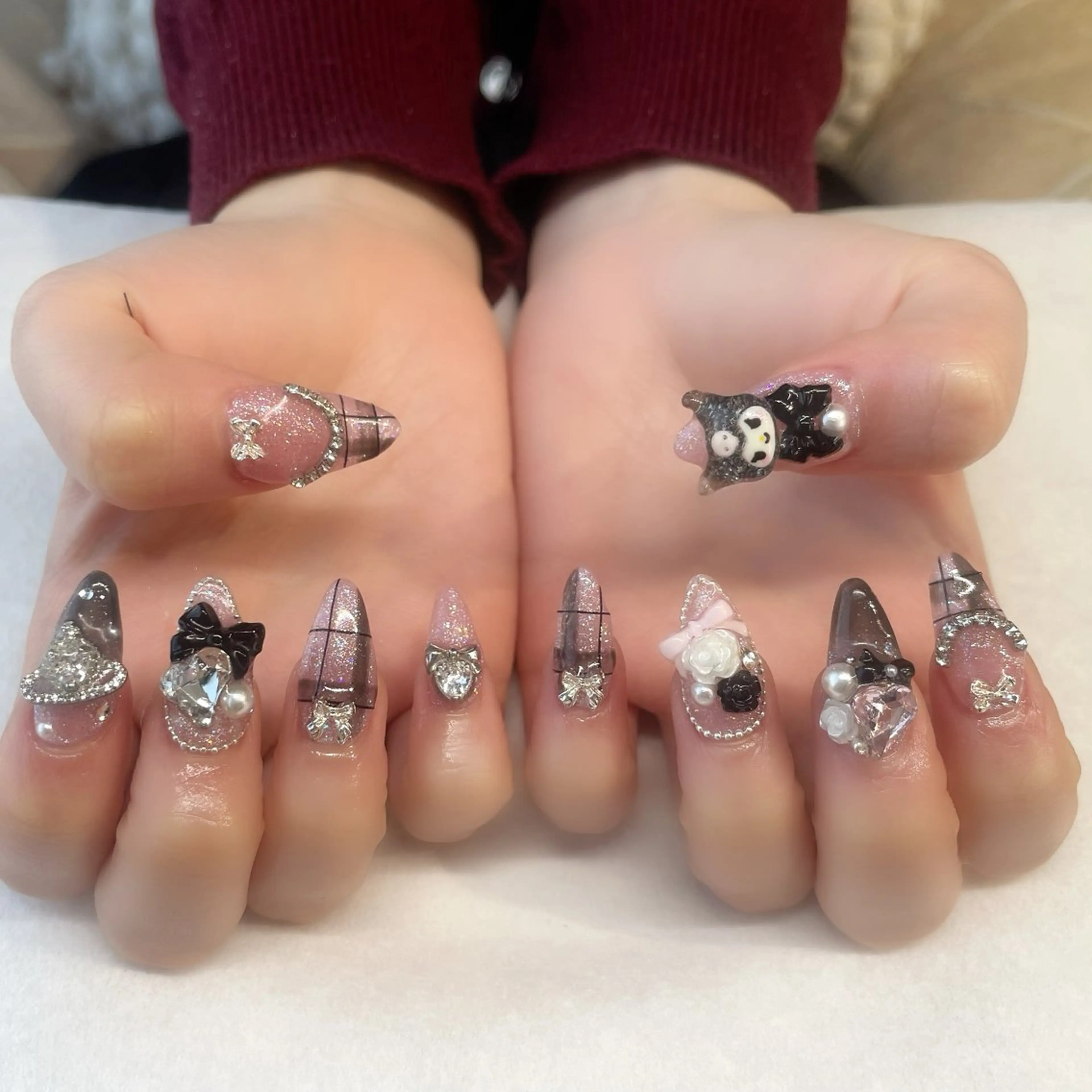 ネイル ハンドネイル 💎🐰 saki. m 🐰💎のネイルデザイン