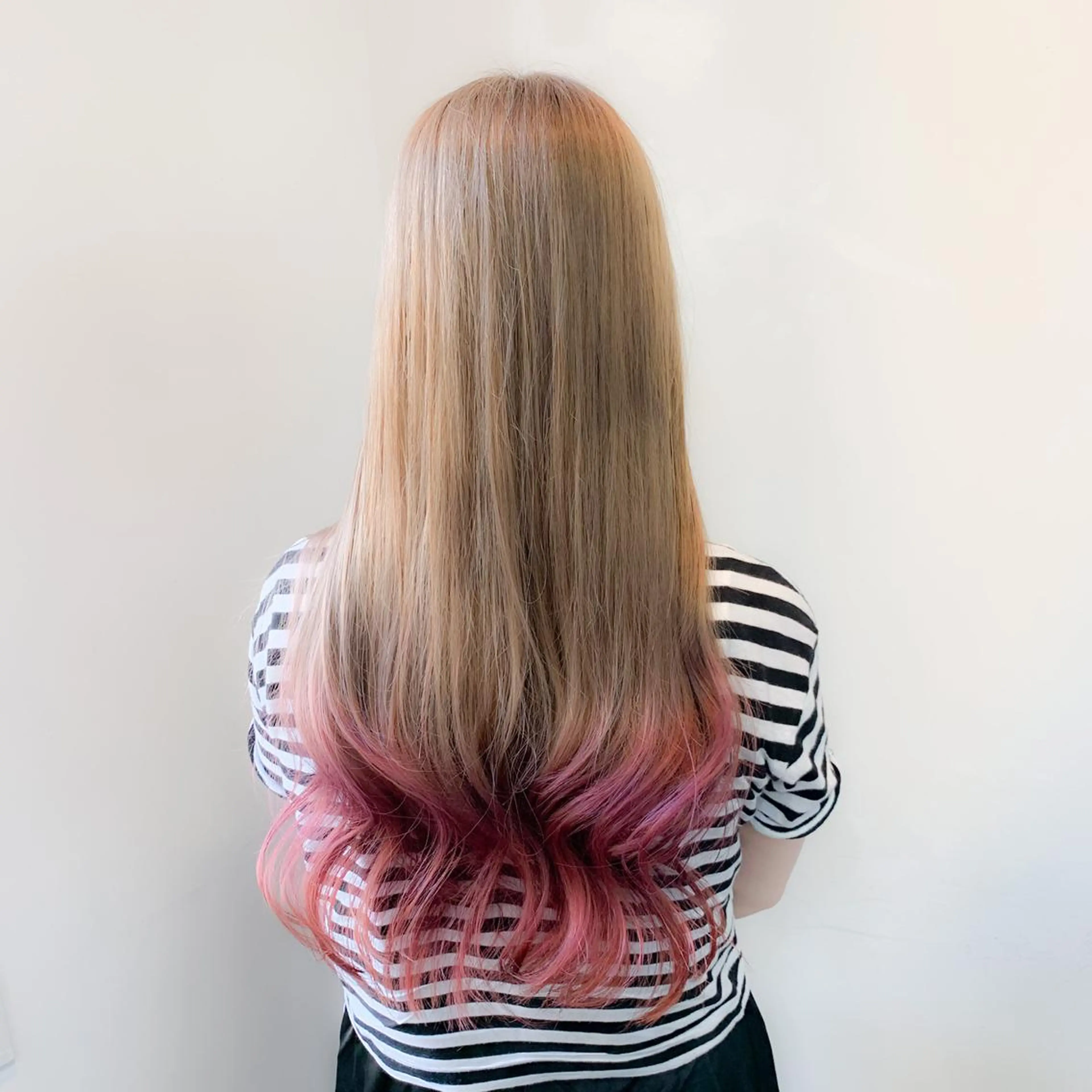 ロング カラー ヘアアレンジ TONE所属・透明感カラー/ 韓国ヘア/縮毛矯正のヘアスタイル