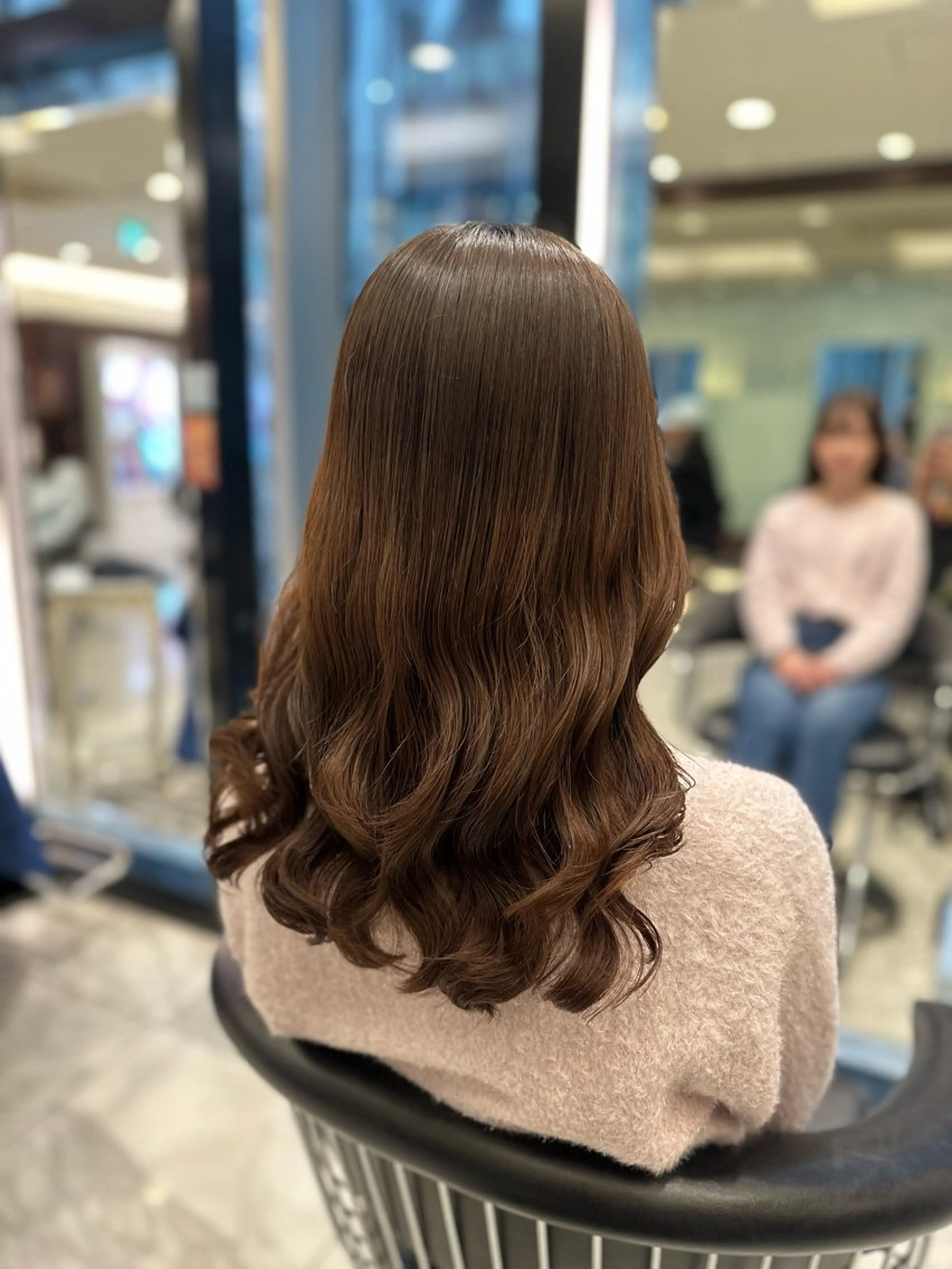 セミロング セミロングパーマ 髪質改善 韓国風ヘア カット パーマ パーマはお任せ❤️ アサコサユリ🎀の眉毛・アイブロウイメージ