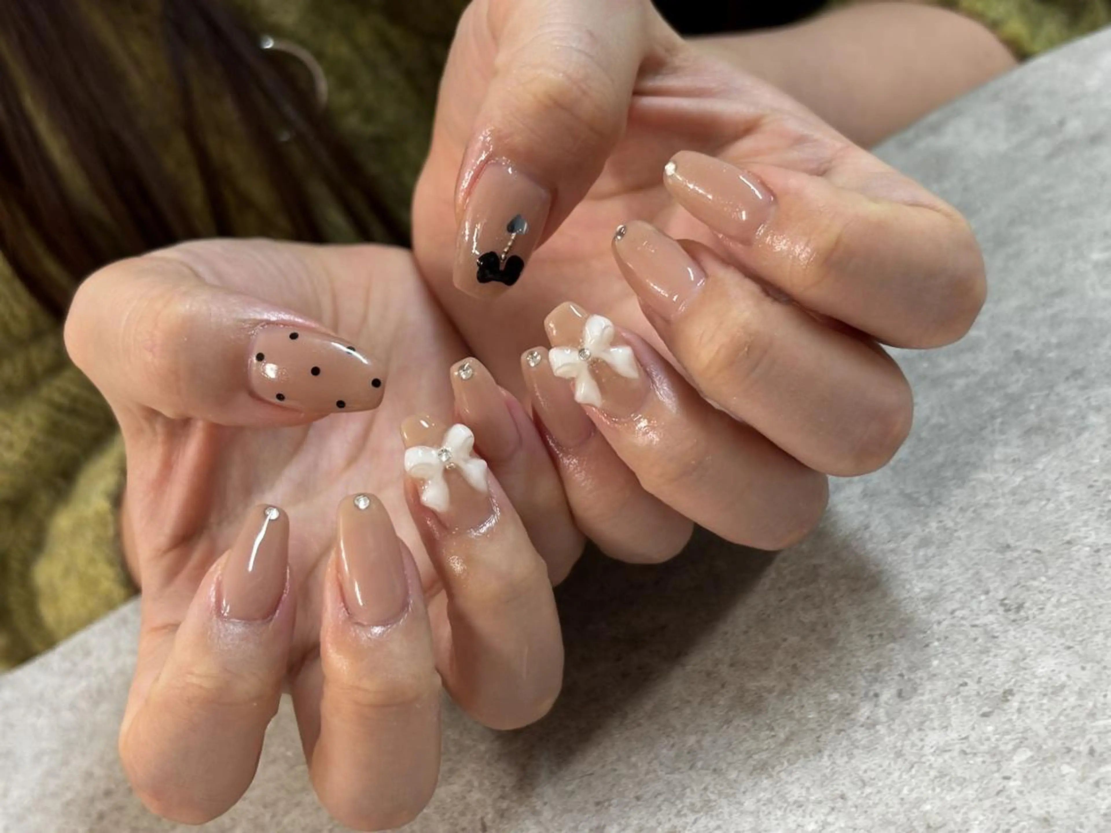 ネイル フラッシュネイル ジェルネイル 韓国ネイル マグネットネイル 持ち込み ハンドネイル ハンドケア Allma Nailのネイルデザイン