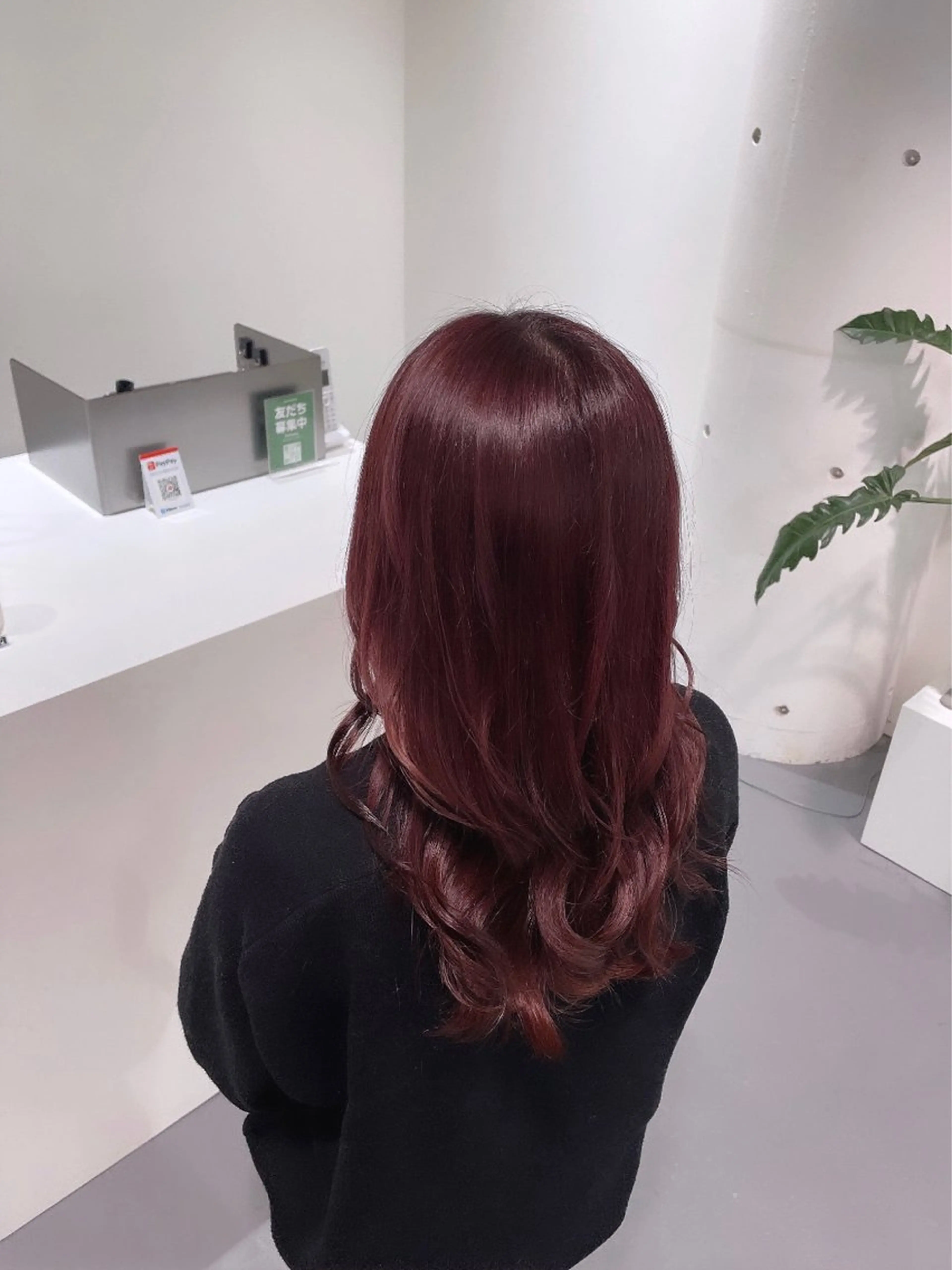 セミロング ヘアカラー LEF TATEMACHI所属・西山祐生/ハイトーン /ケアブリーチ/艶髪のヘアスタイル