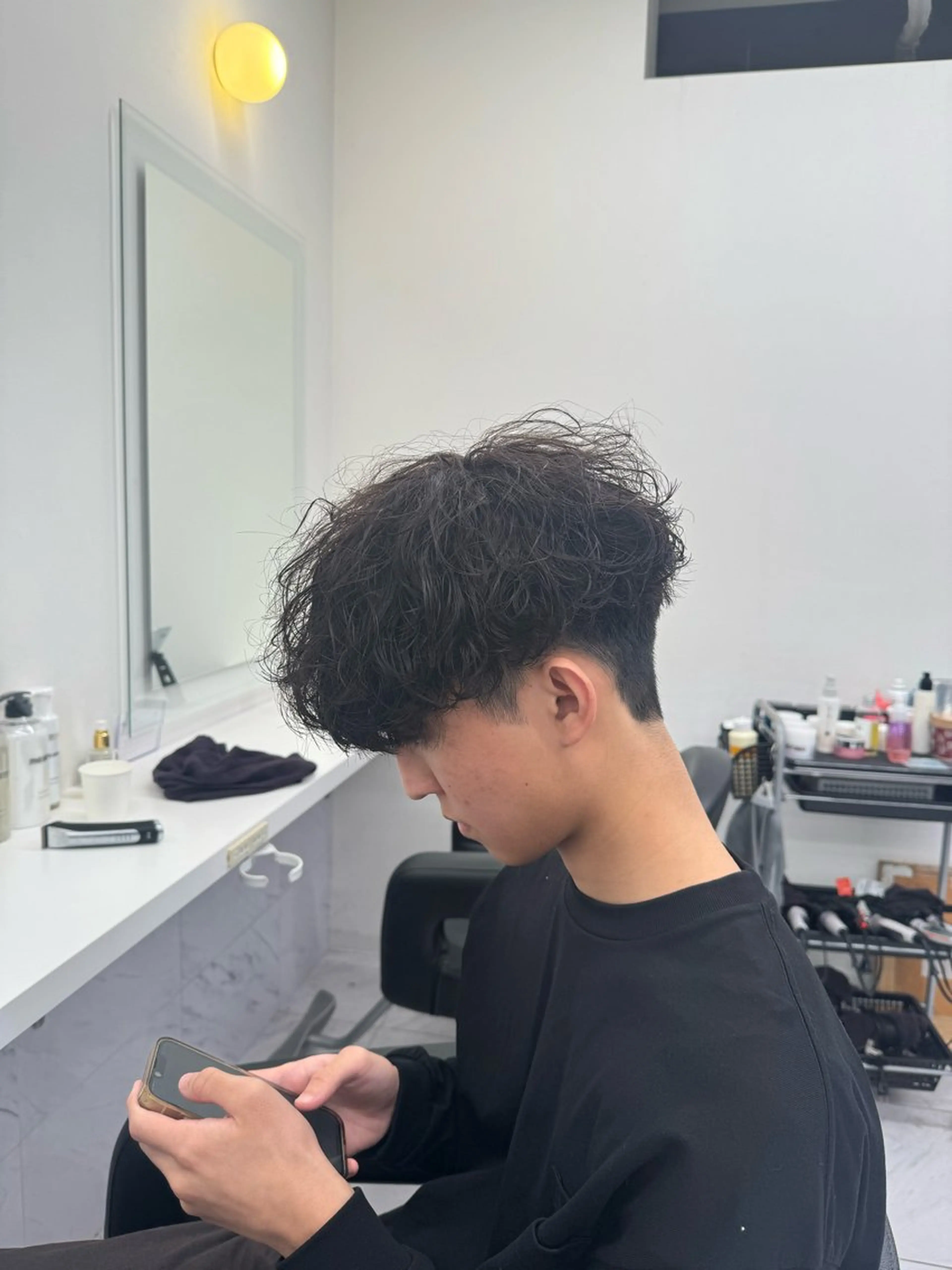 ミディアム パーマ ヘアアレンジ メンズ ミディアムパーマ メンズパーマ カット パーマ トリートメント ヘッドスパ ヘアセット 艶カラー の達人のヘアスタイル
