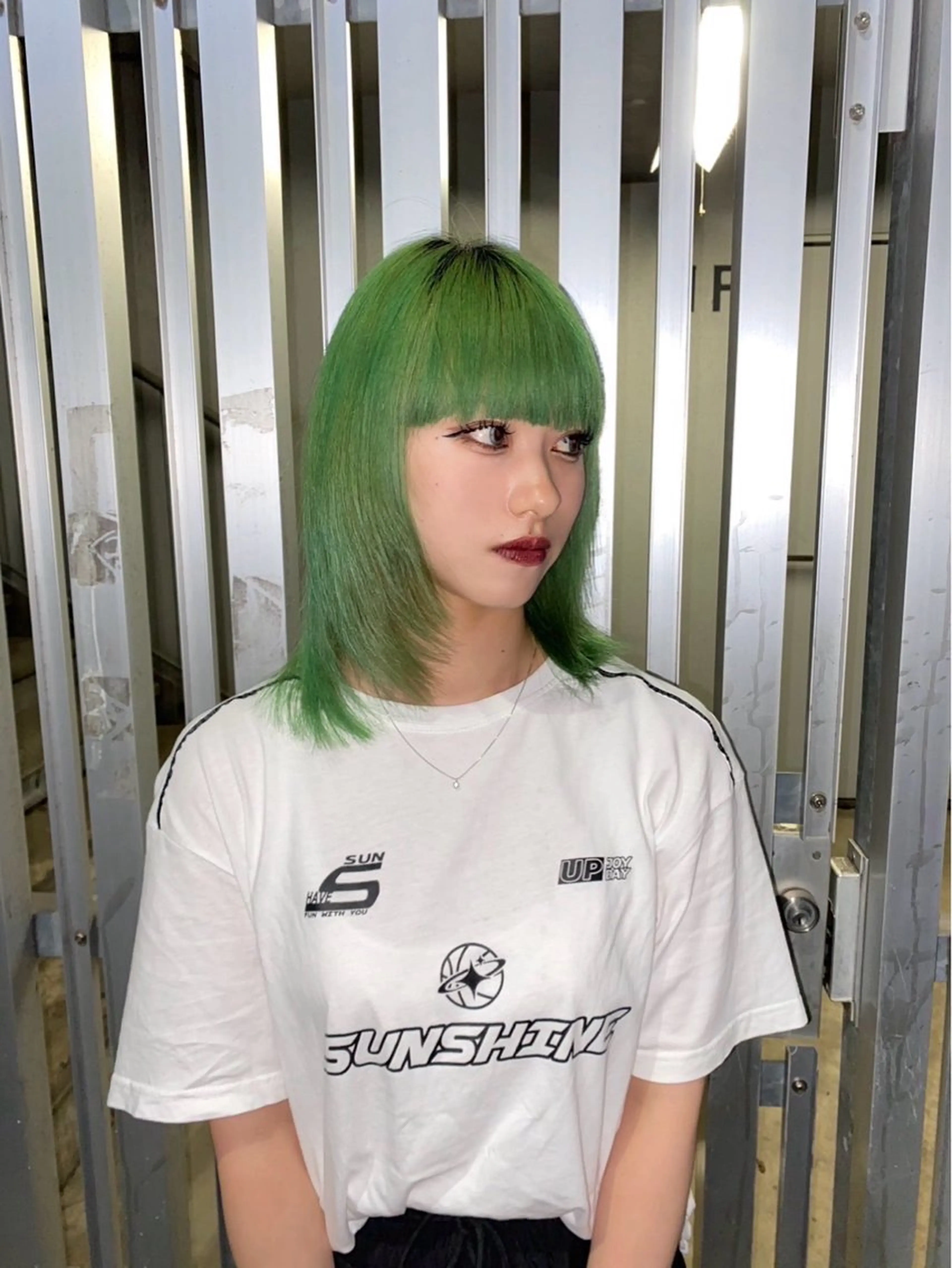 ミディアム カラー カットモデル FILMSりくのヘアスタイル