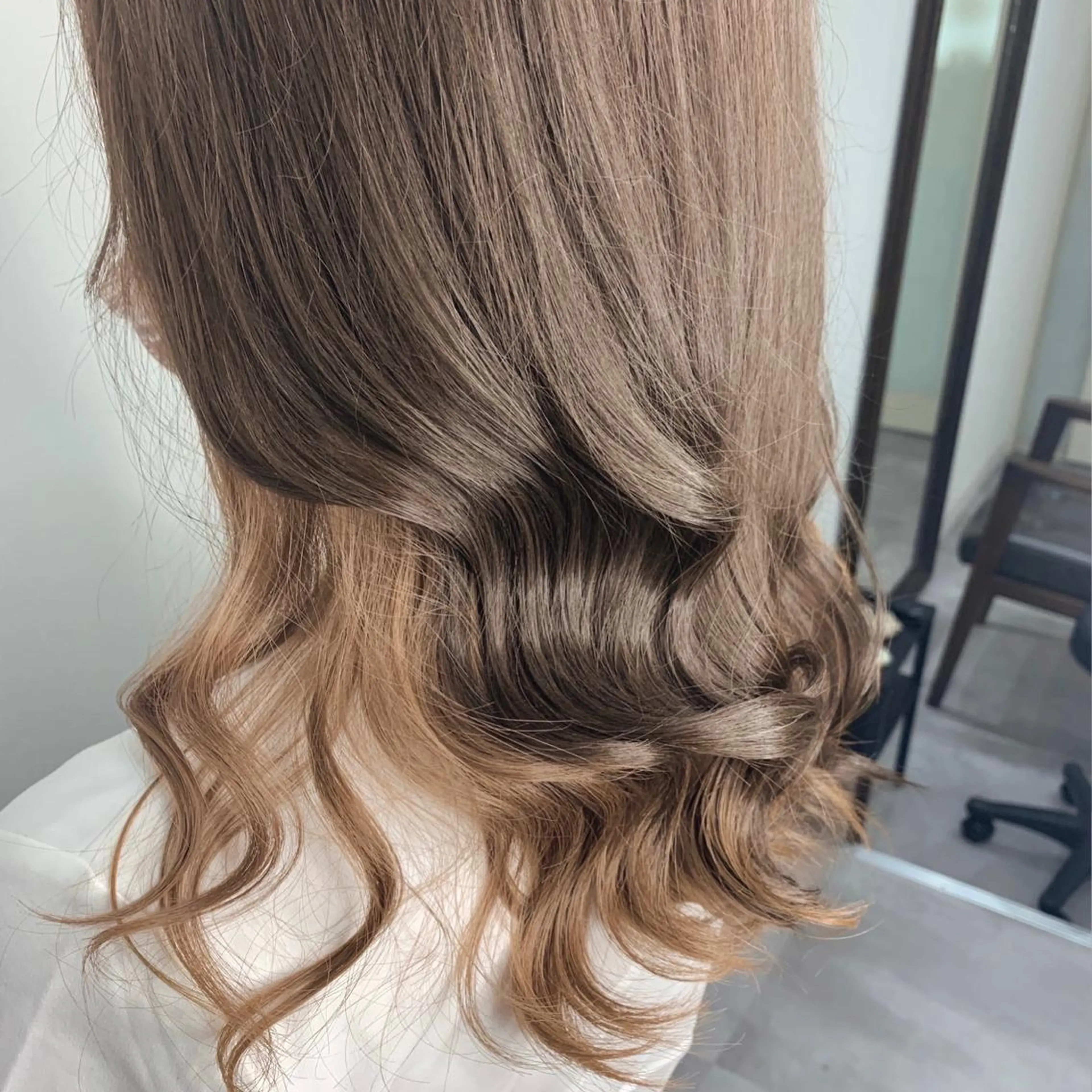 セミロング カラー ベージュカラー インナーカラー ミルクティーベージュ ViVi by freedomのヘアスタイル