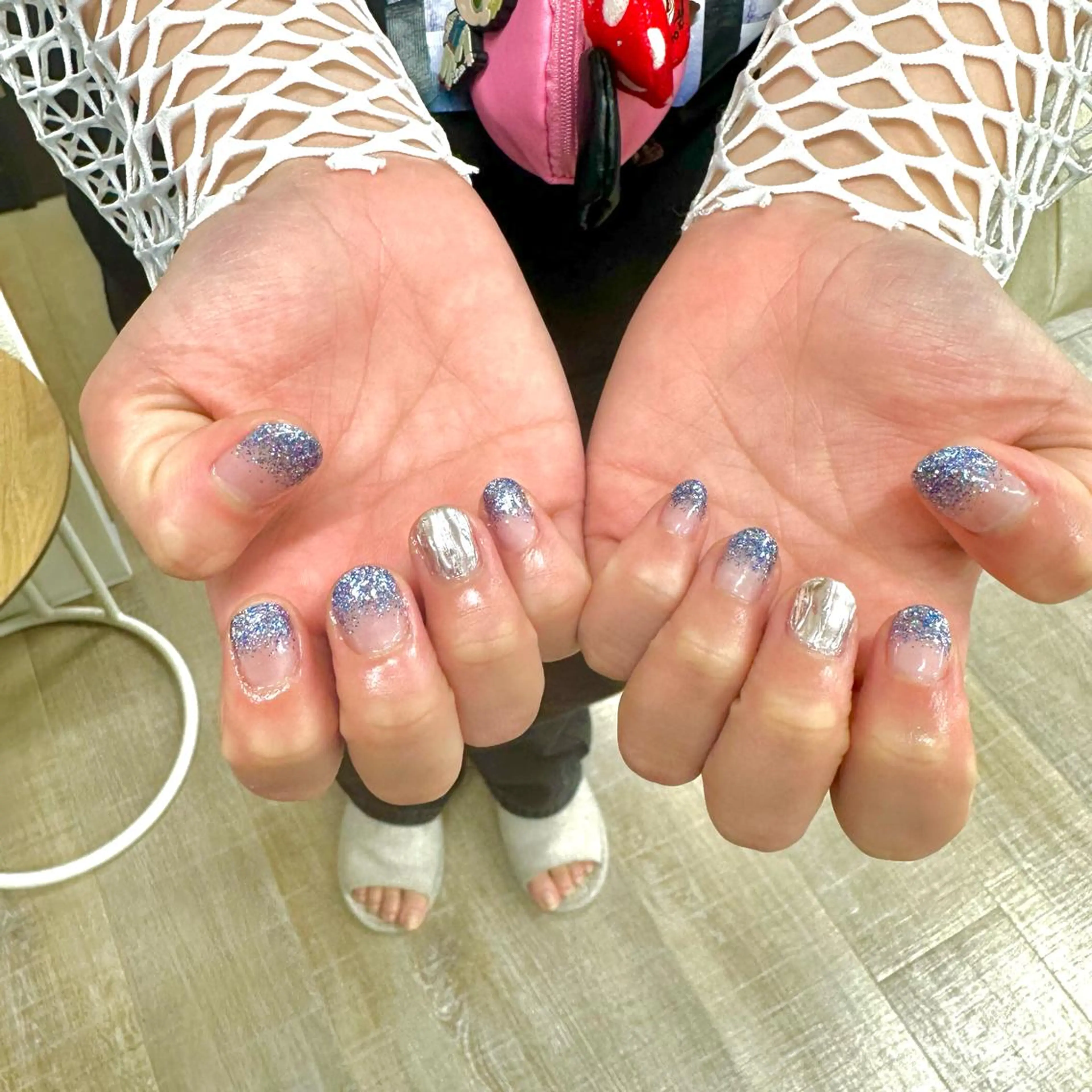 ネイル アートネイル グラデーション キラキラネイル ラメ(グリッター) ラメグラデーション She Nail studio原宿店所属・akari原宿 プライベートサロンのネイルデザイン