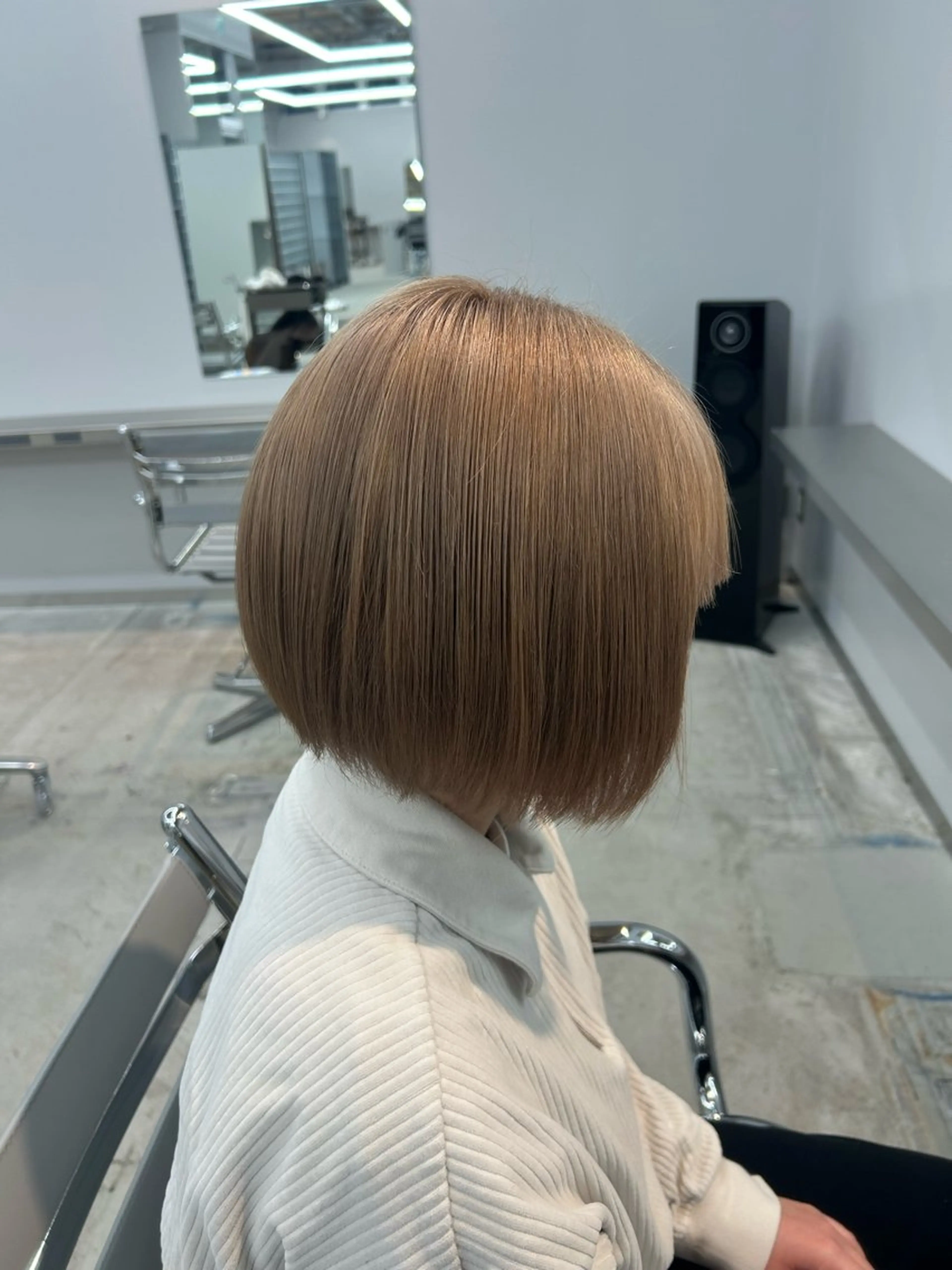 カラー ベージュカラー ブリーチ 透明感カラー 川﨑 晴菜のヘアスタイル