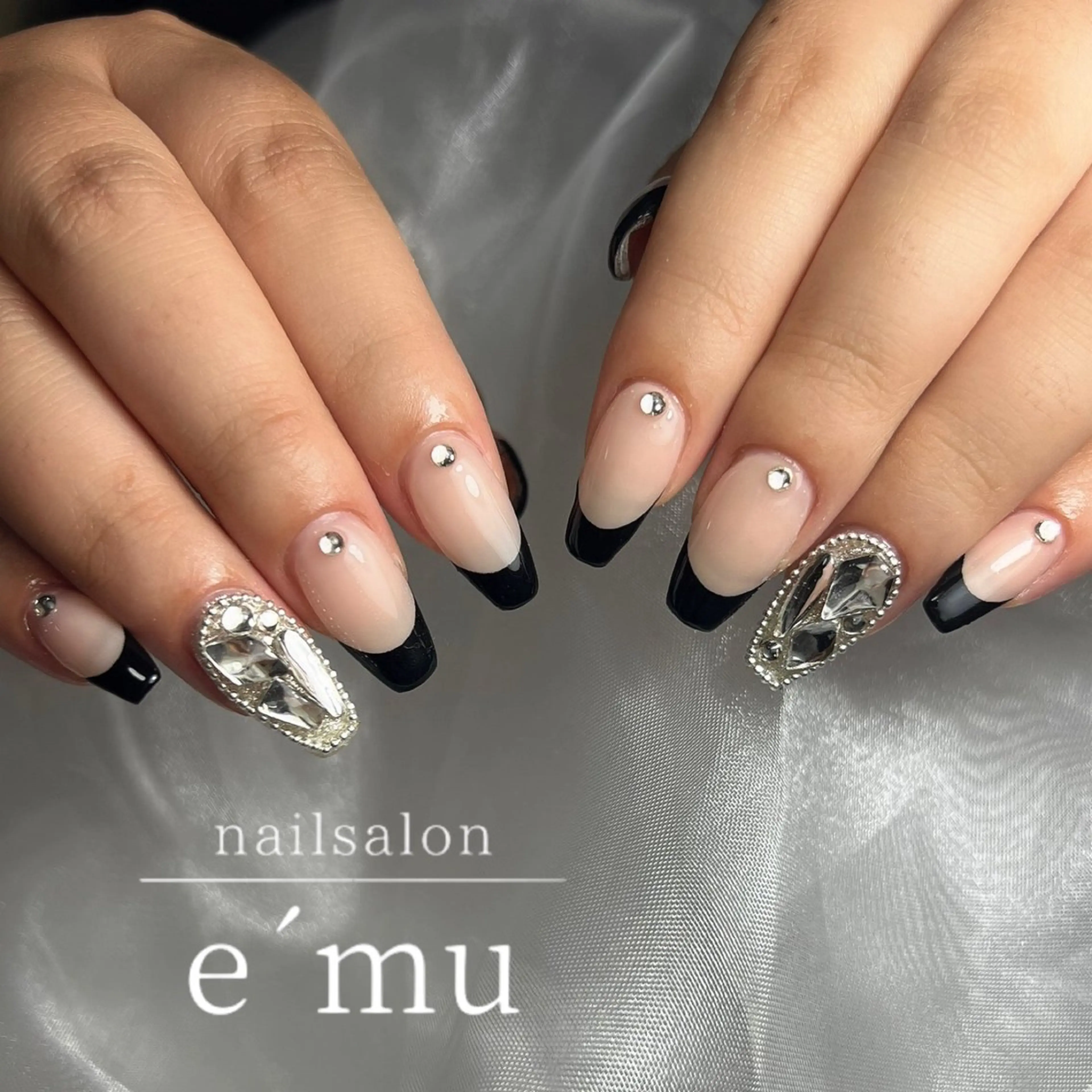 ネイル フレンチネイル ハンドネイル nailsalon e´muのネイルデザイン