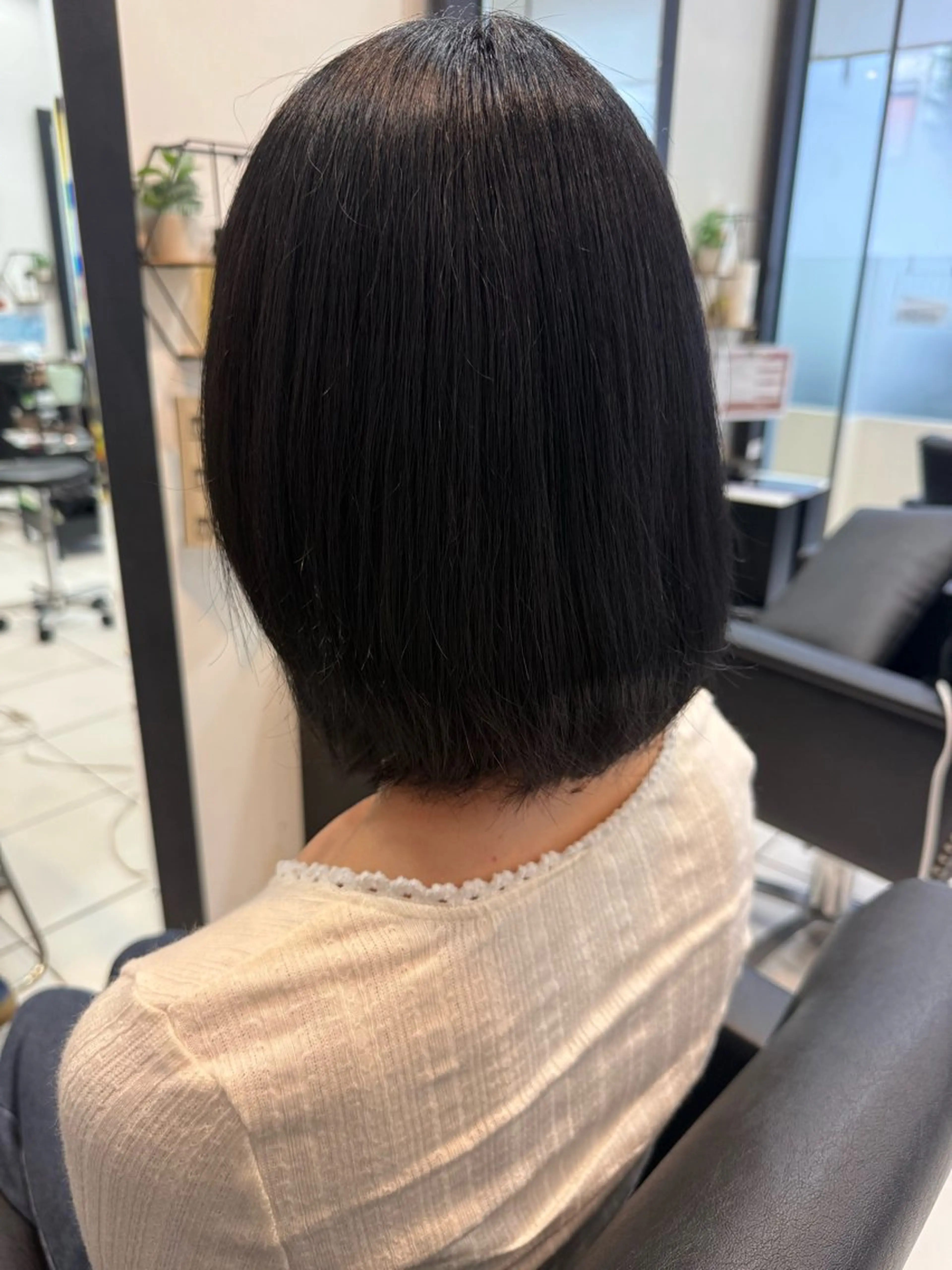 カラー 黒髪 ブルーカラー ブルーブラック やながわ あつきのヘアスタイル