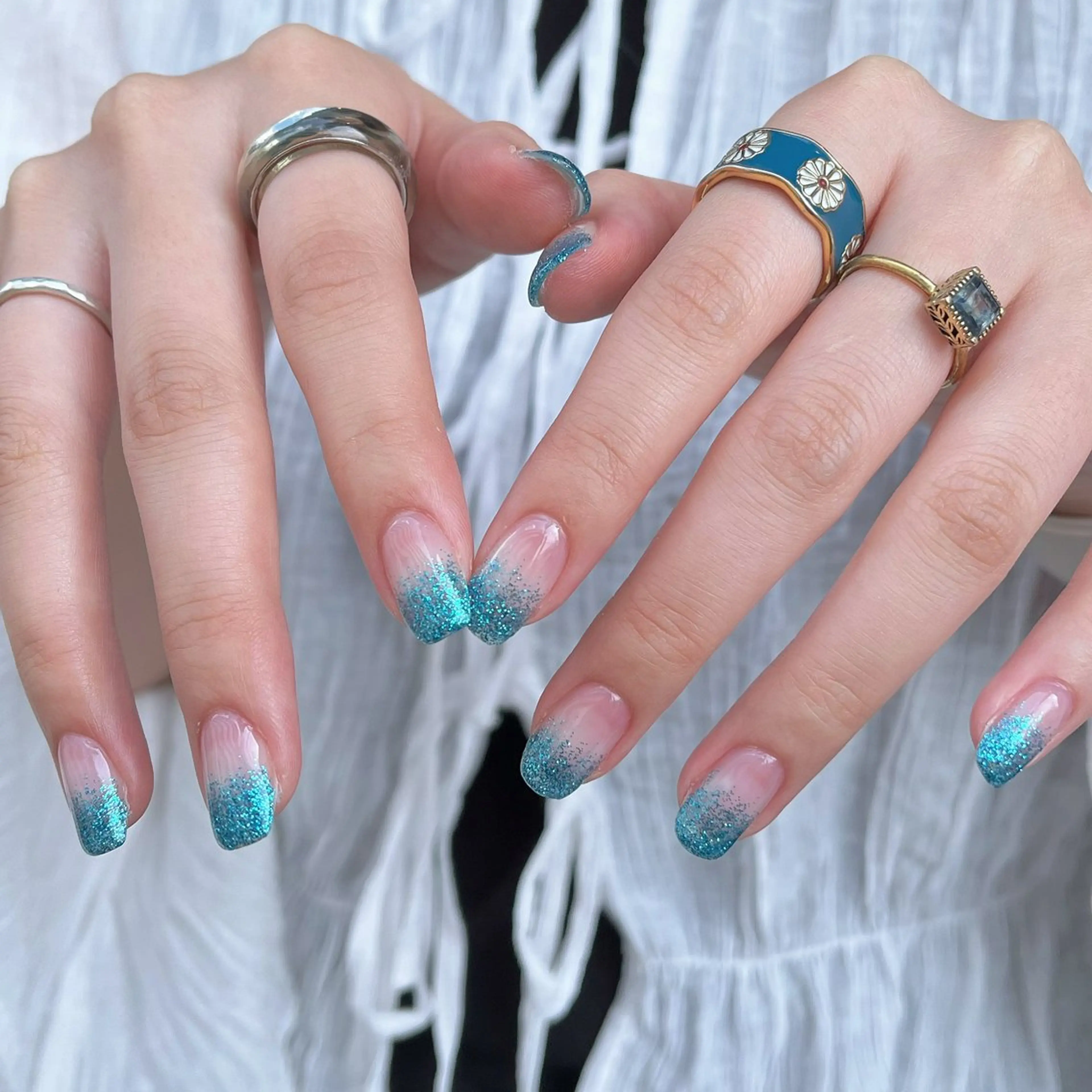 ネイル ハンドネイル 内田 里穂のネイルデザイン