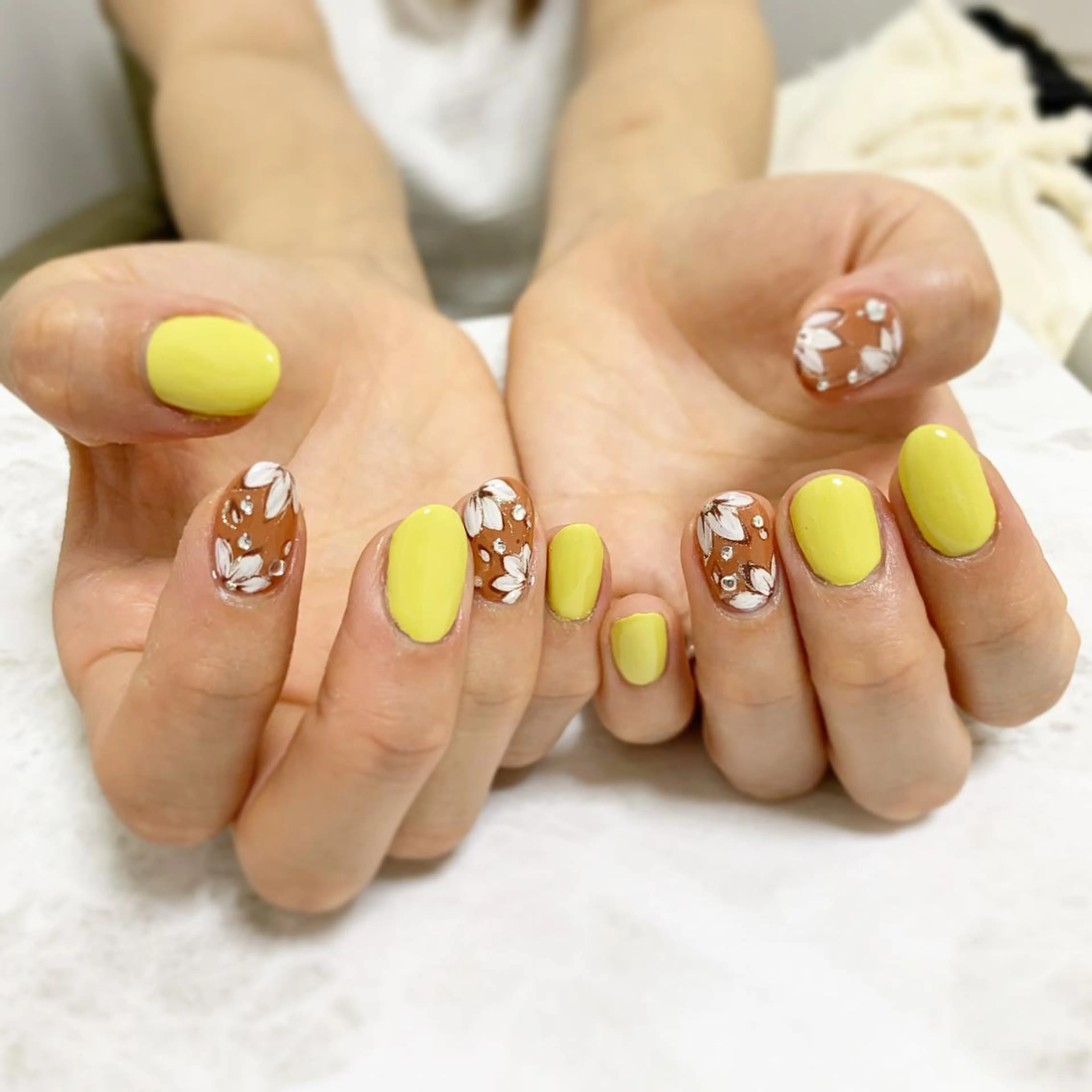 ネイル ハンドネイル フットネイル 竹本 愛のネイルデザイン