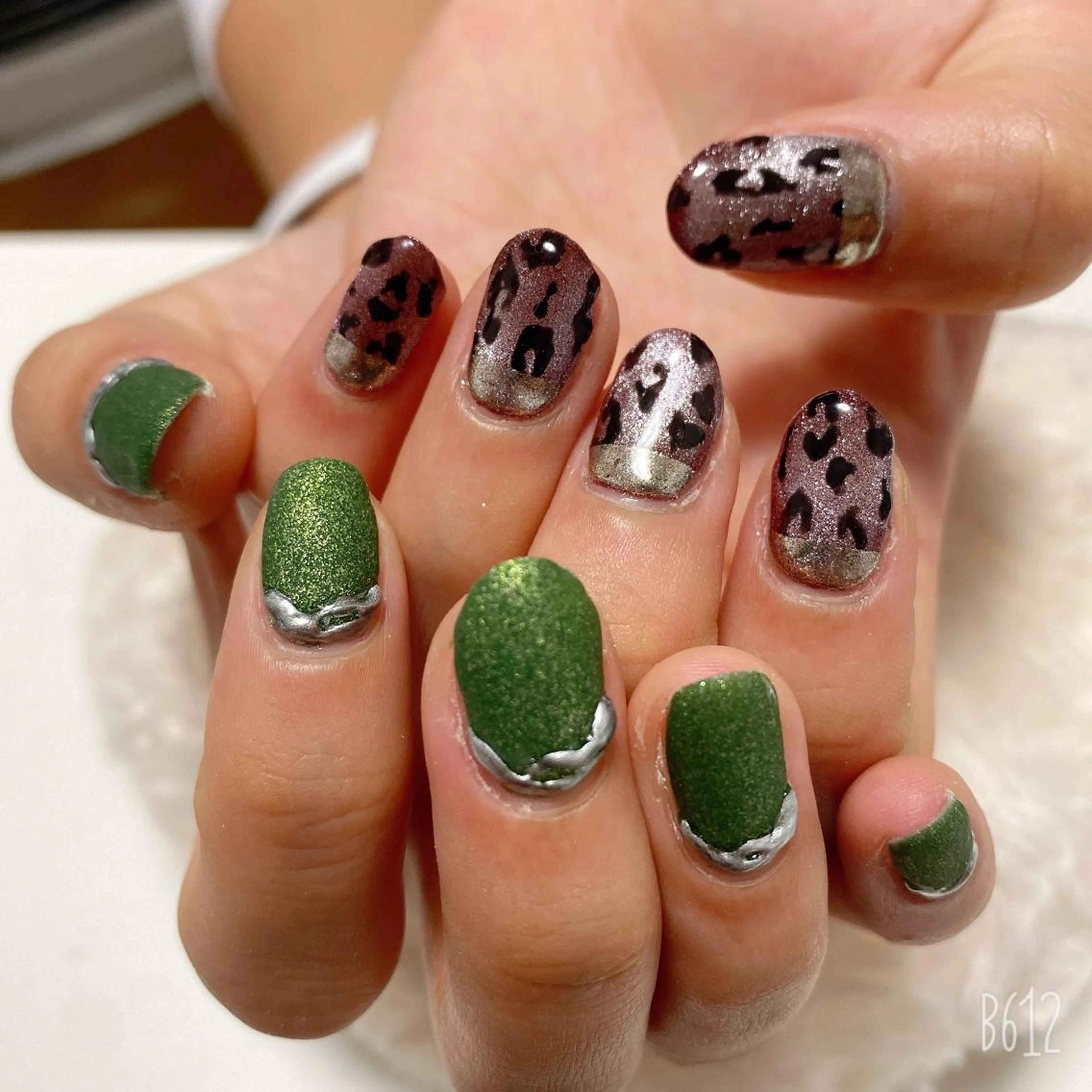 ネイル The Best Beauty受付担当のヘアスタイル