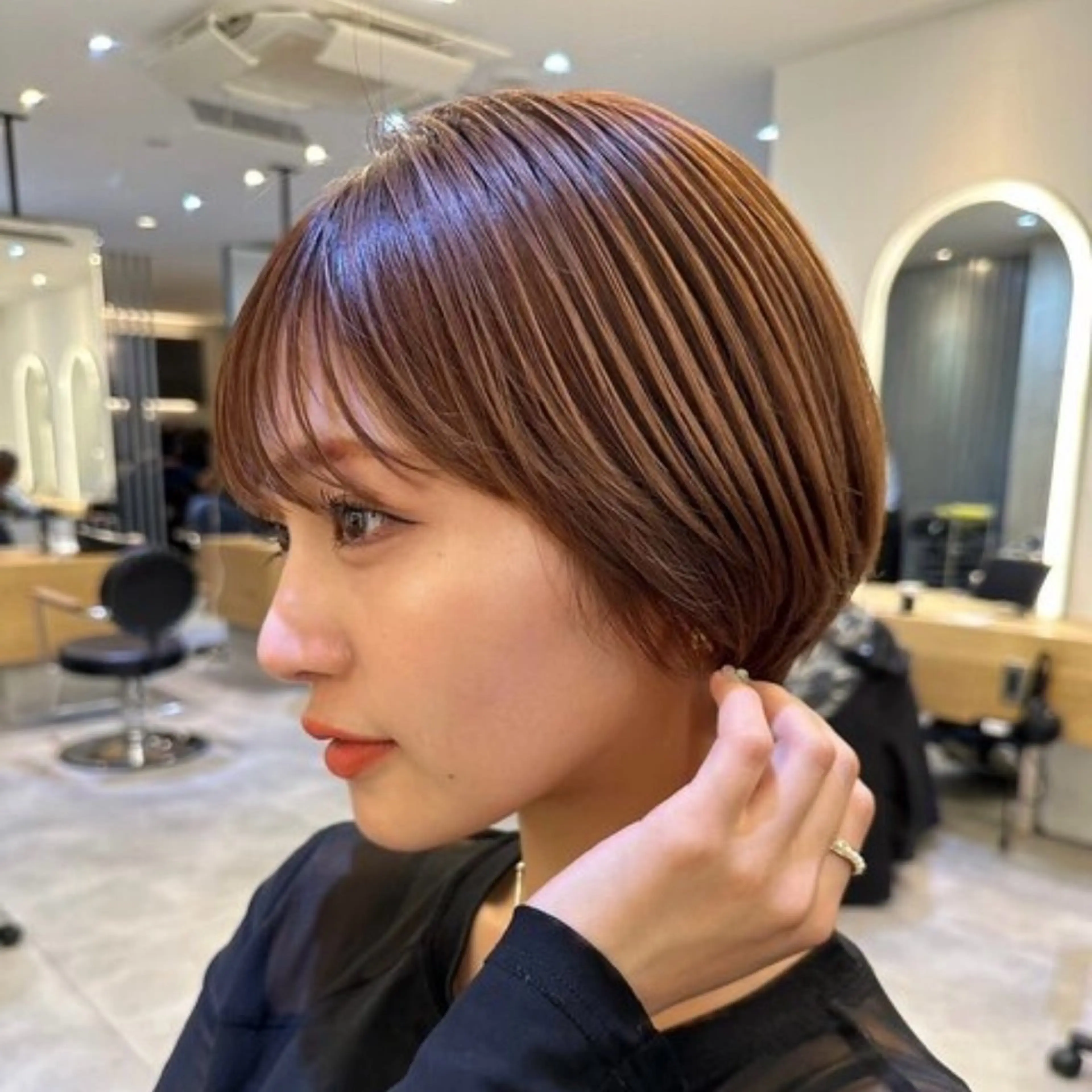 ショート ハイトーン×ショート /RINのヘアスタイル