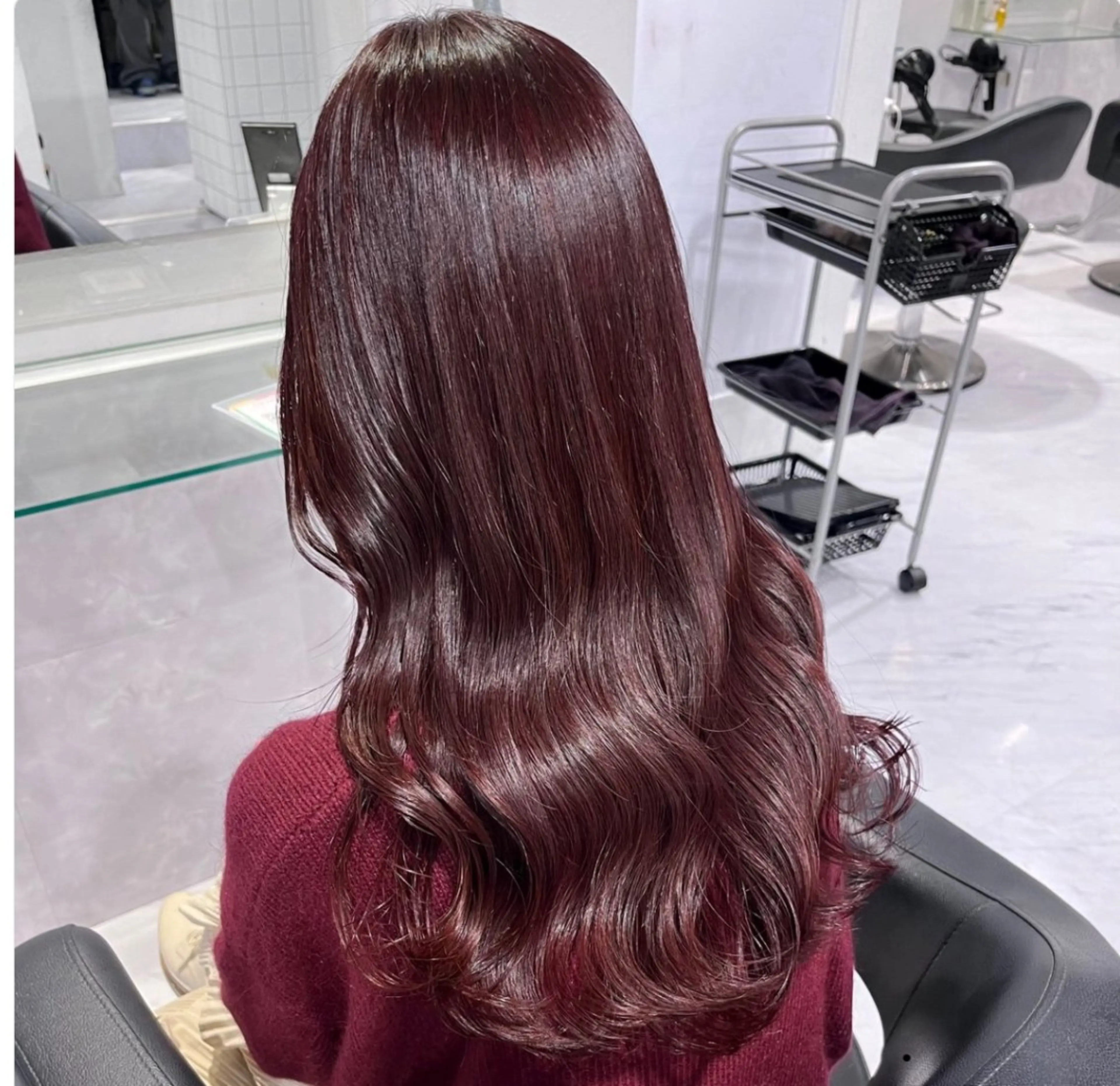 ロング カラー 🫧うる艶トレンド 🫧透明感カラーのヘアスタイル