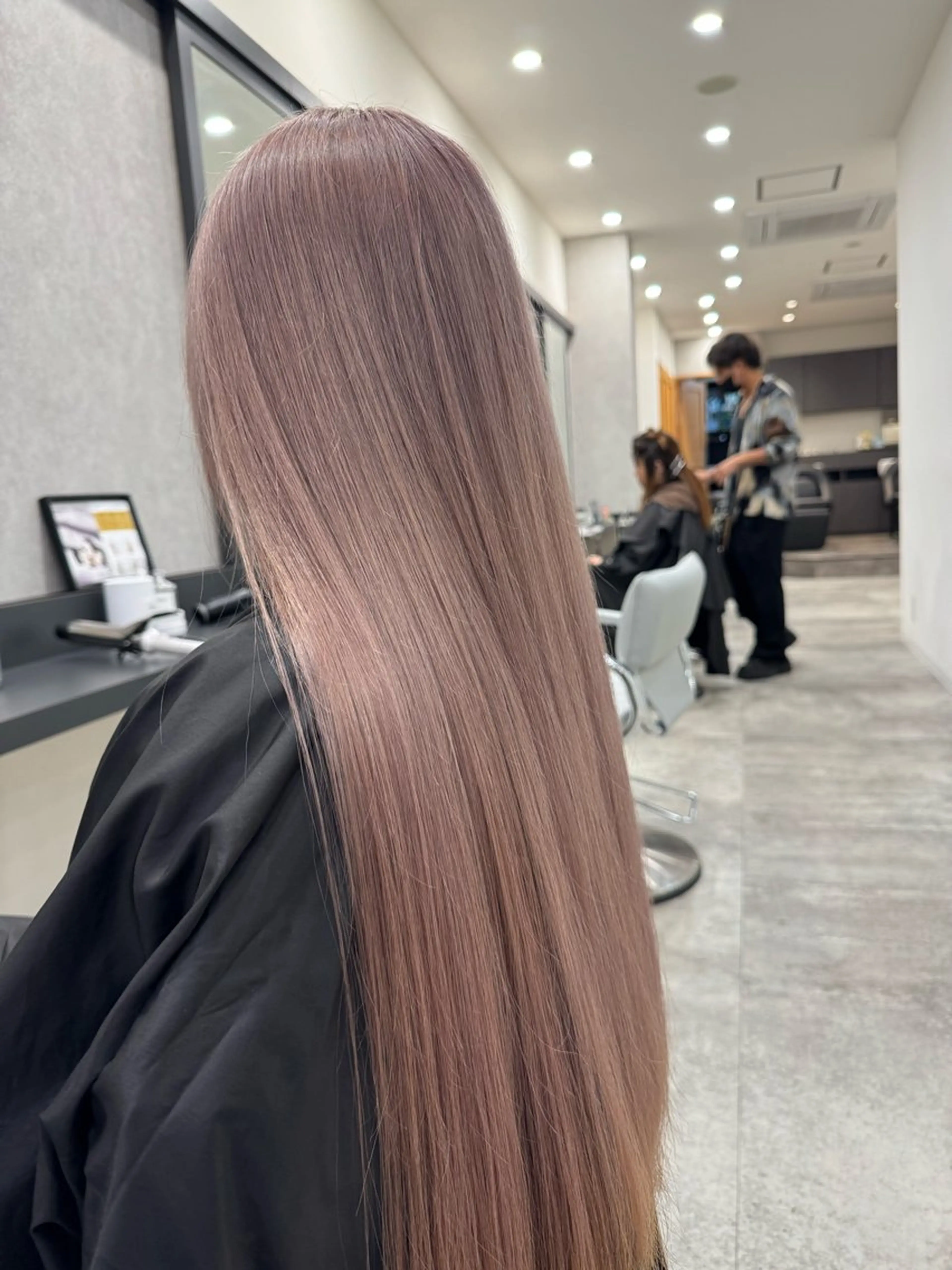 ロング カラー カット ヘアカラー トリートメント RAISE by_WHITEのヘアスタイル