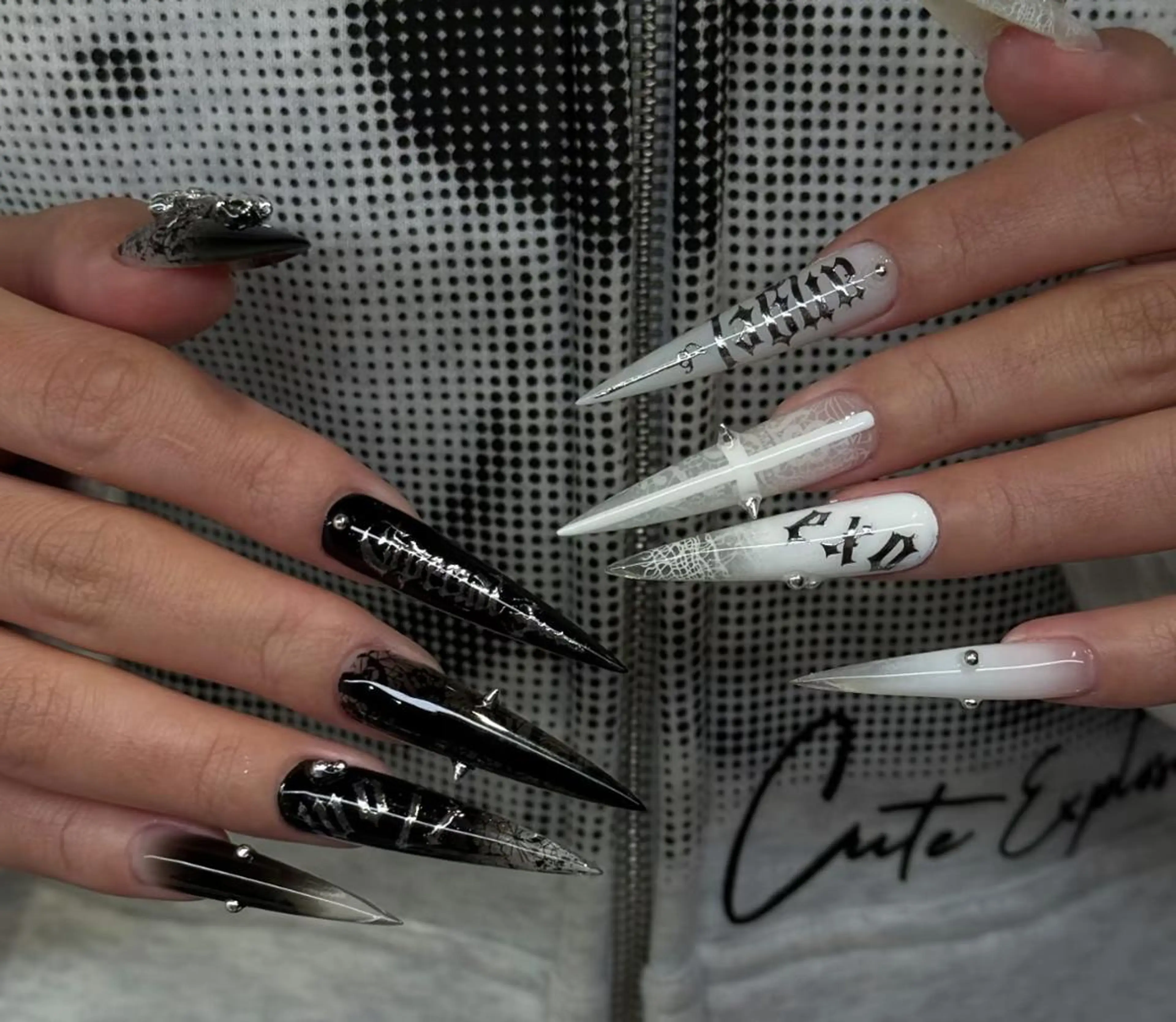 ネイル ハンドネイル 🎀 NaNa_nailのネイルデザイン