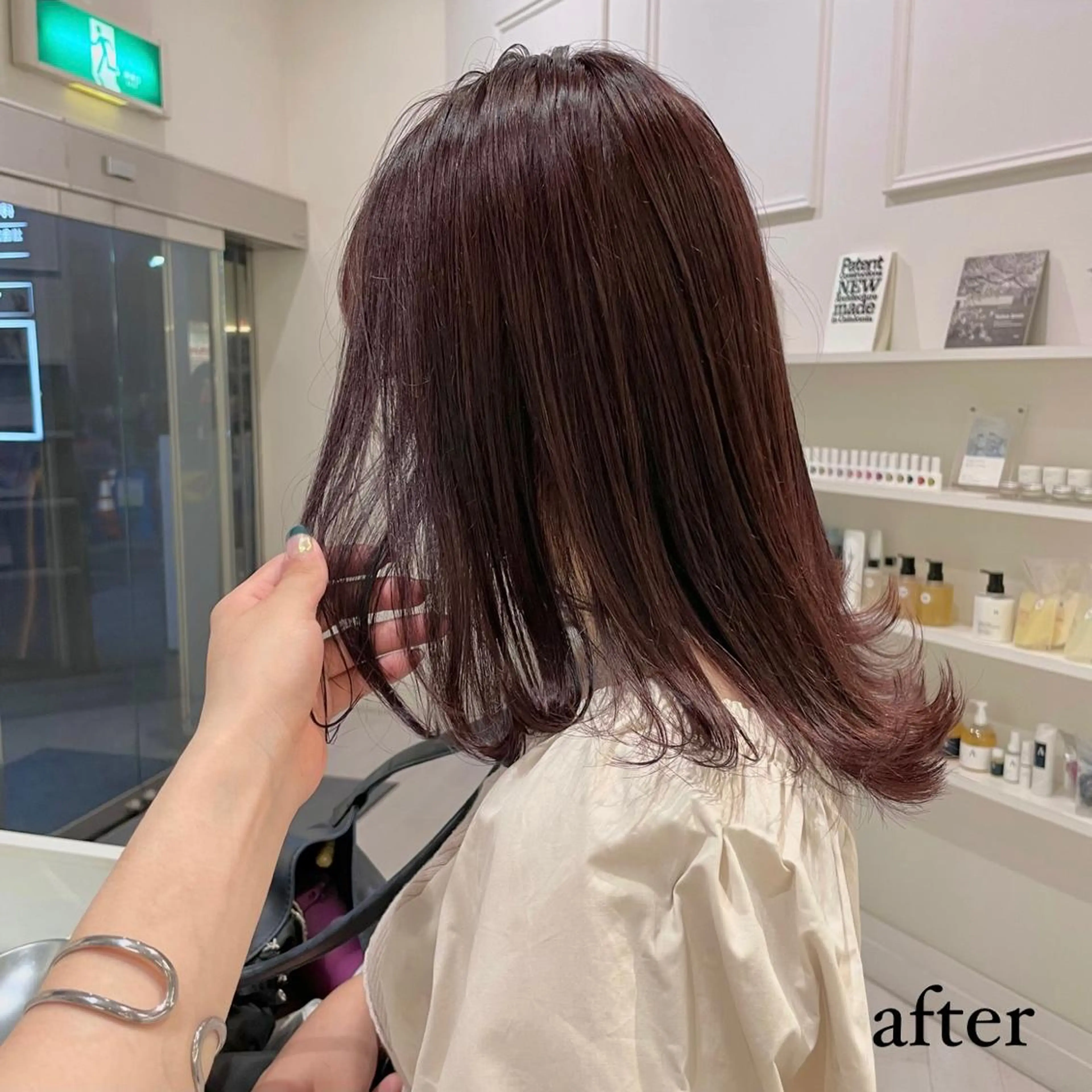 セミロング カラー パーマ ヘアアレンジ マツエク・マツパ イルミナカラー ピンクカラー カラーマツエク GO TODAY  SHAiRE SALON岡山所属・Sana/ 耳ツボ/インナーのヘアスタイル