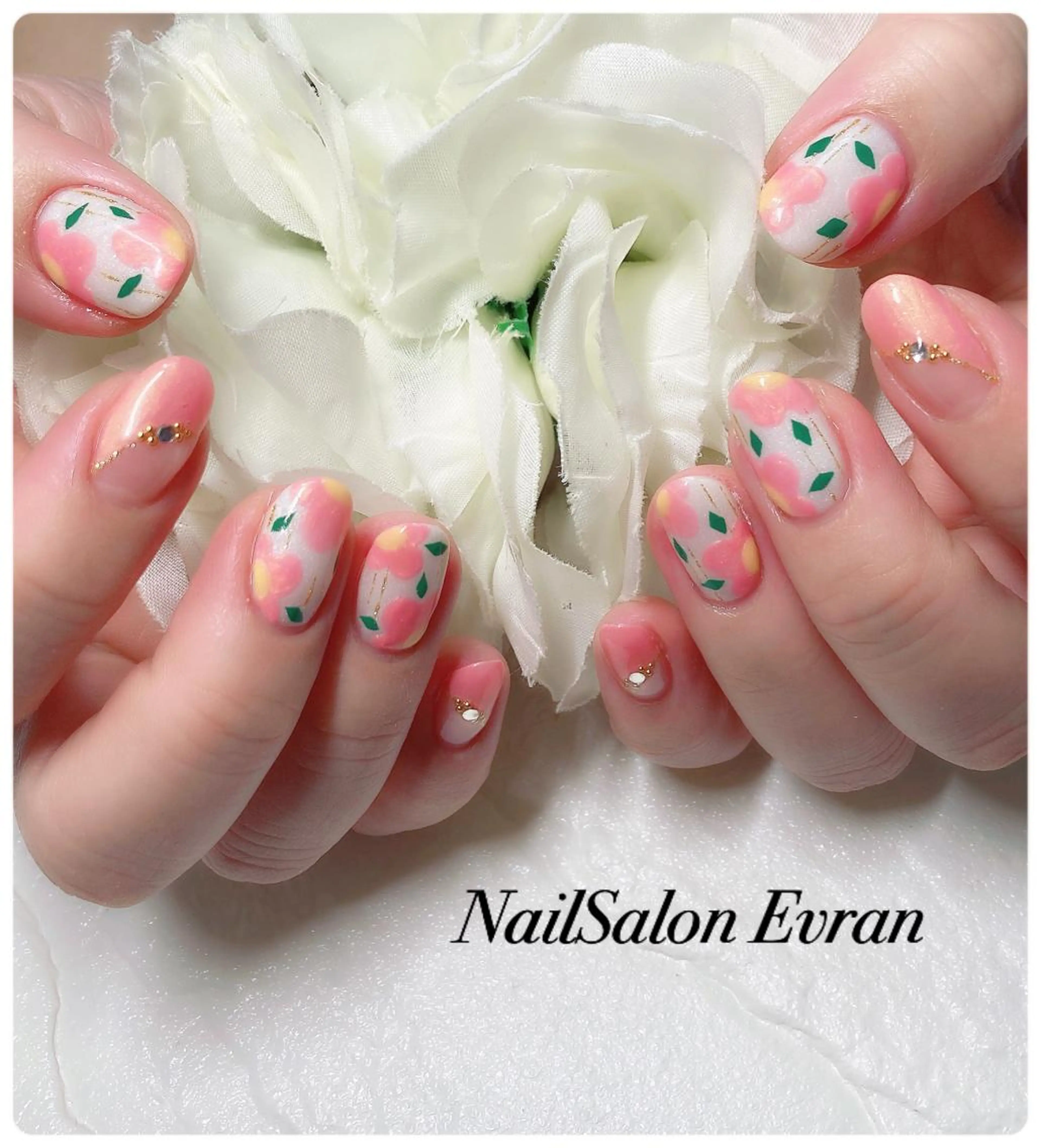 ネイル ハンドネイル Nail salon Evranのネイルデザイン