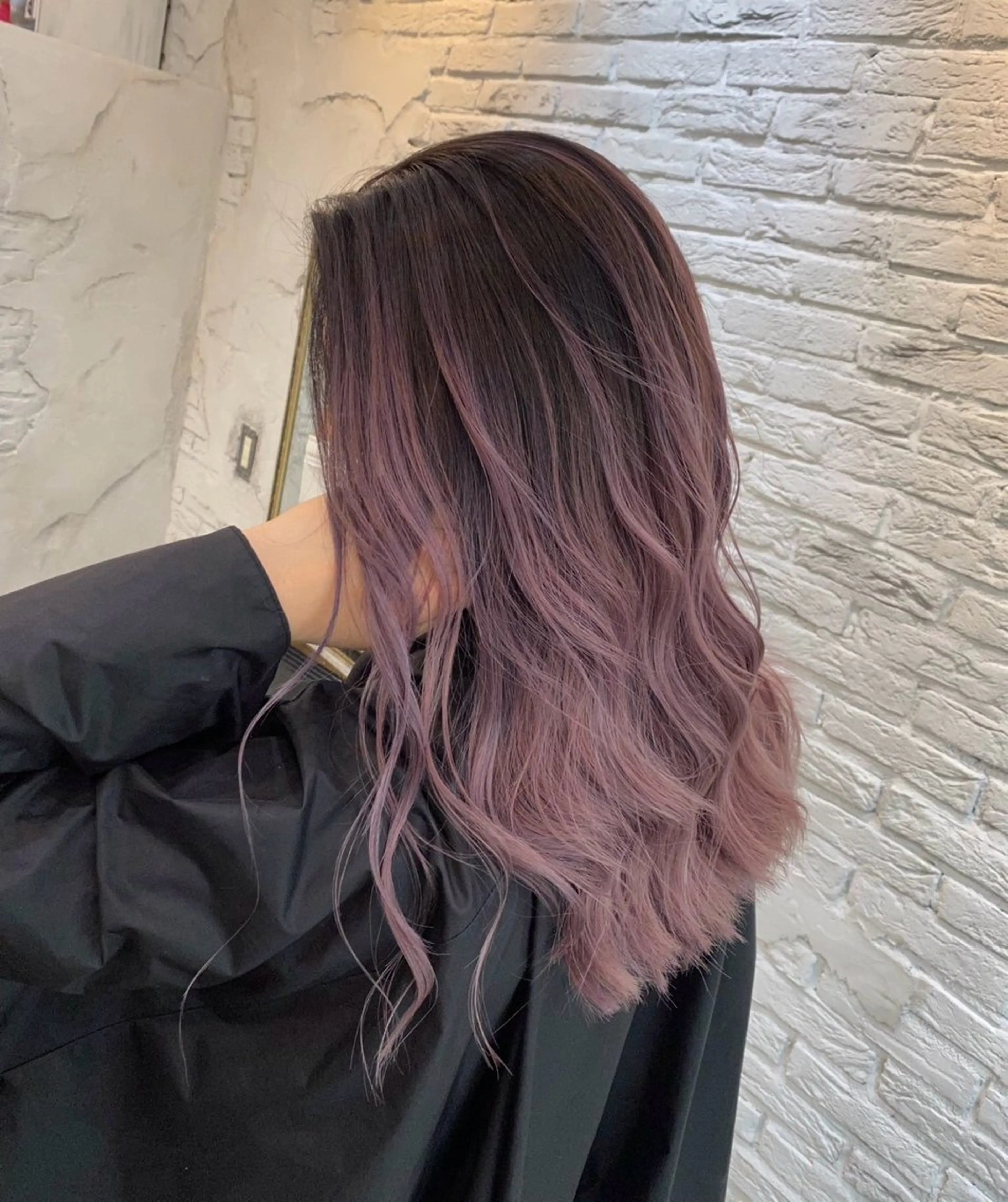 セミロング カラー バレイヤージュ ラベンダーカラー ピンクカラー ピンクラベンダー レイヤーカット ヘアカラー トリートメント ROBIN所属・指名数No.1 /NAOYAのヘアスタイル