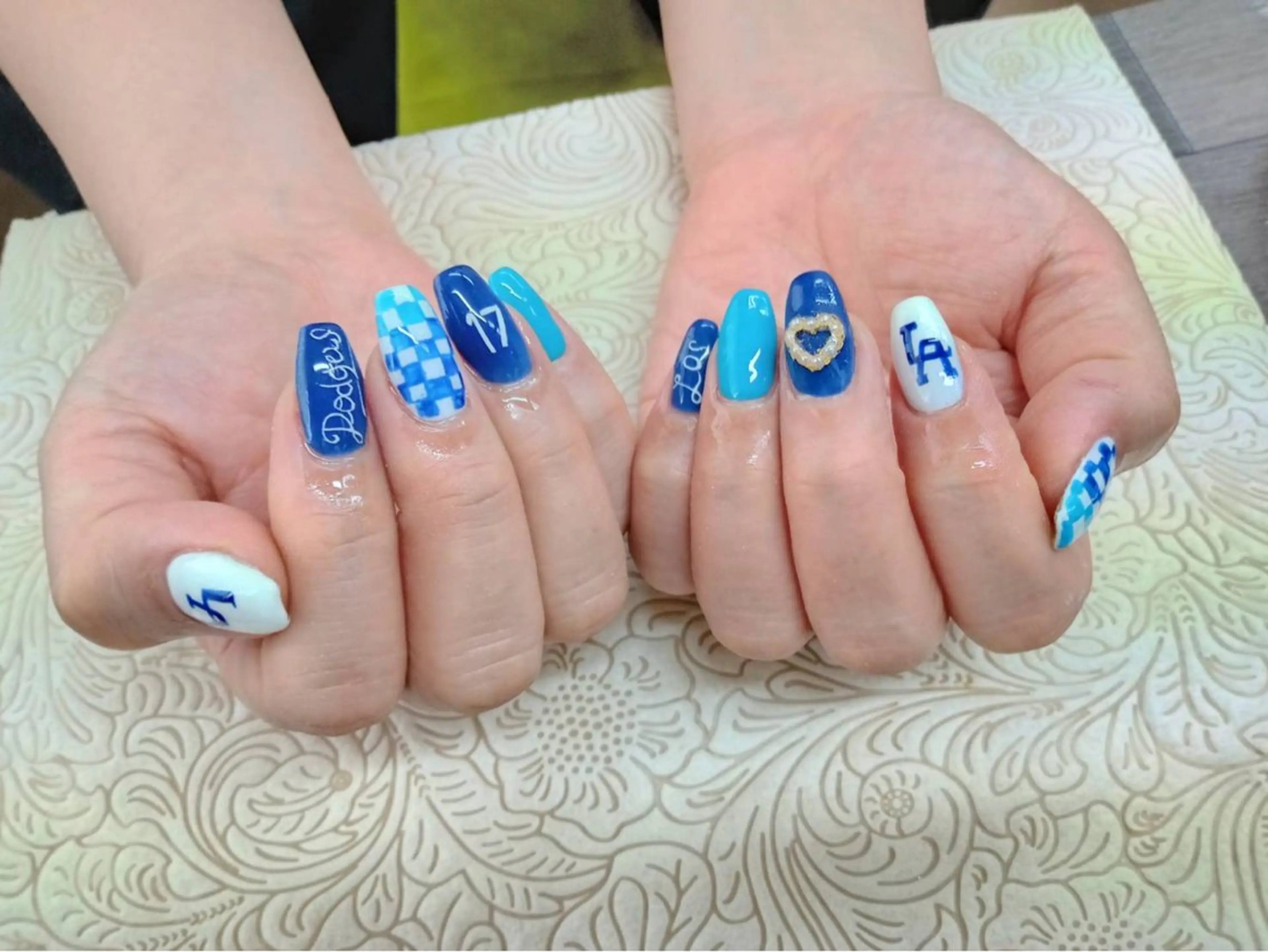 ネイル フラワーネイル precious nail room所属・precious nail  roomのネイルデザイン