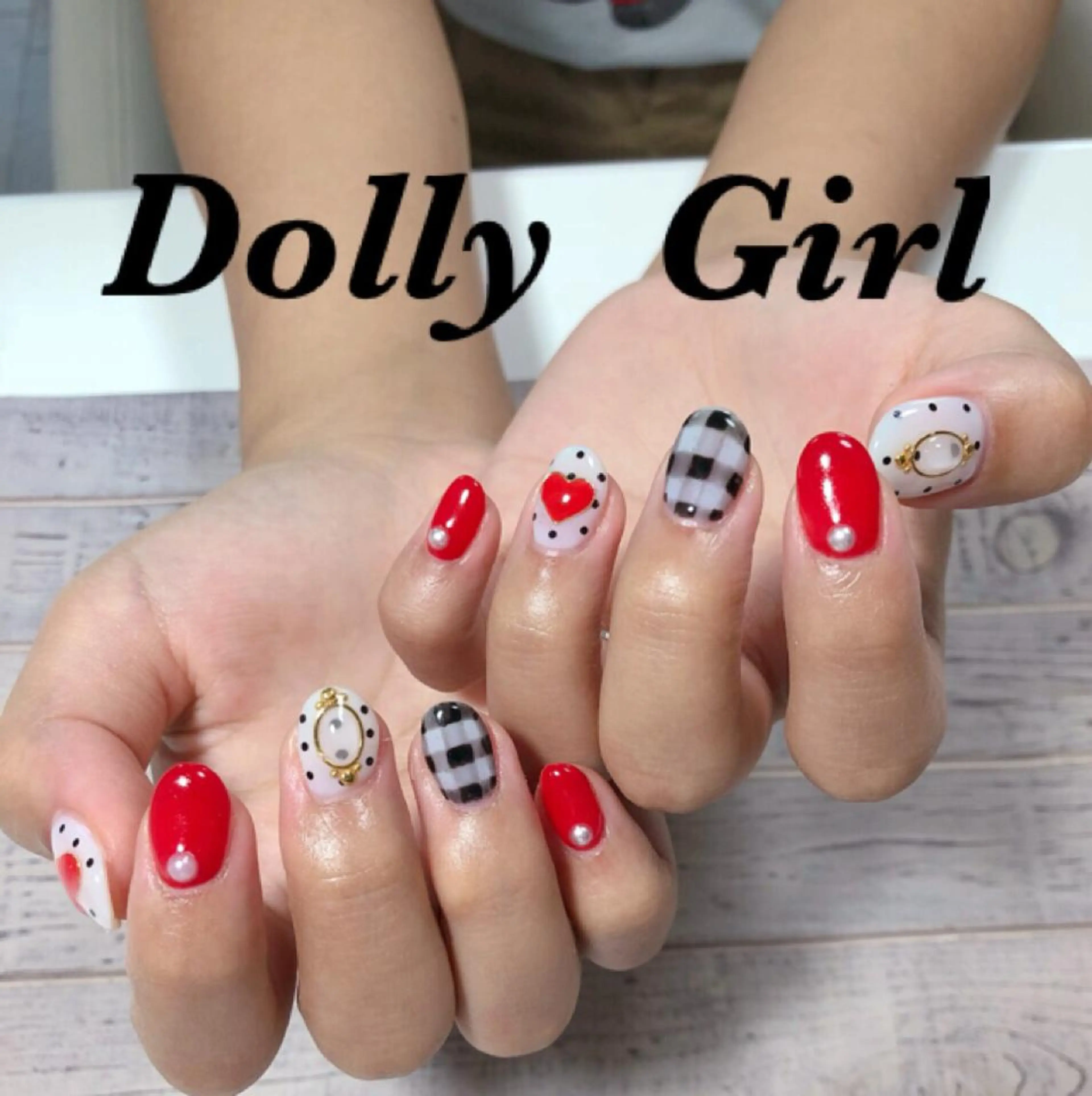ネイル 持ち込み 個室ネイルサロンDolly  Girl〜ドーリーガール〜所属・DollyGirl KYOKOのネイルデザイン