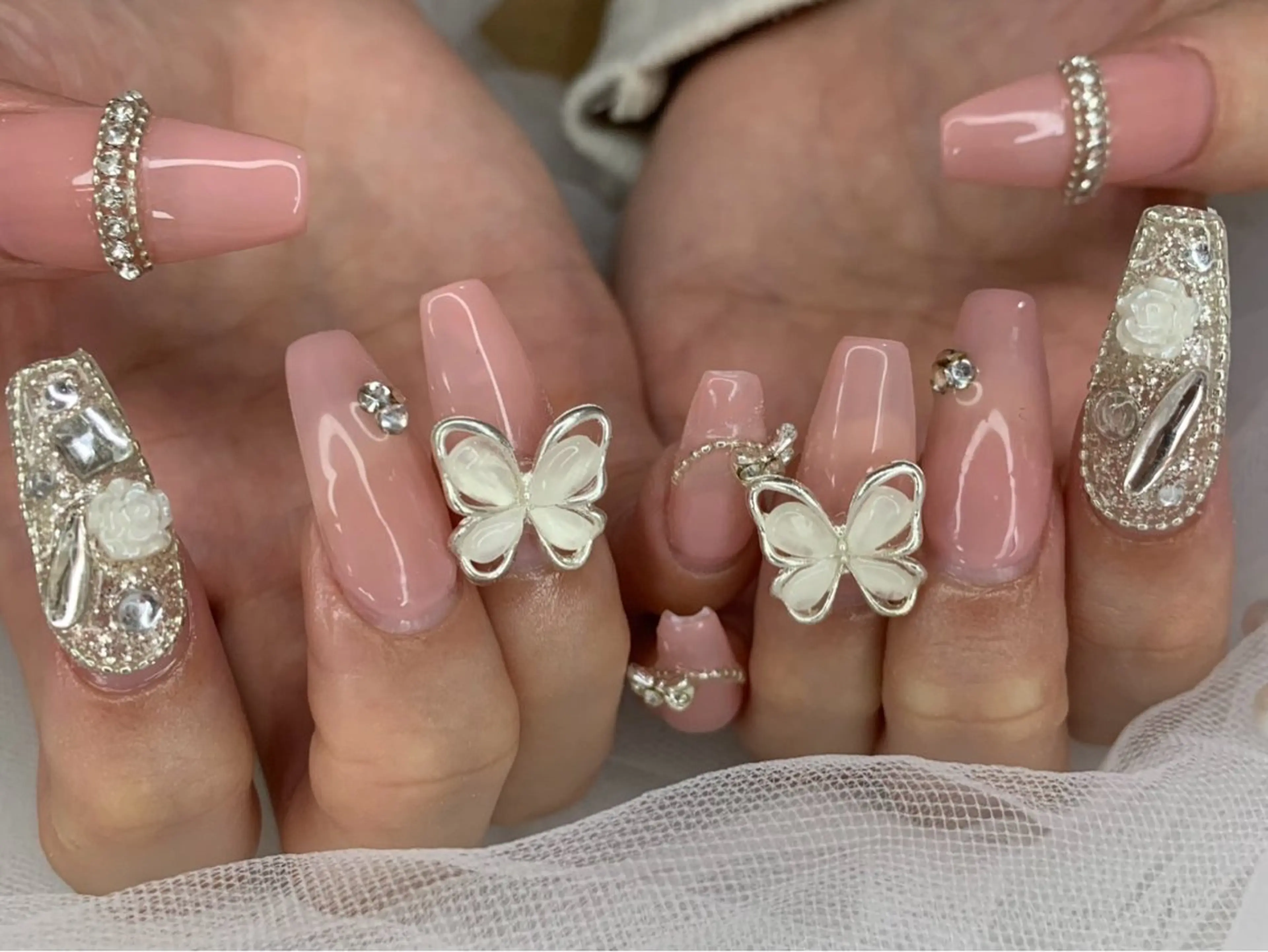 ロング ハンドネイル Noa nailのネイルデザイン