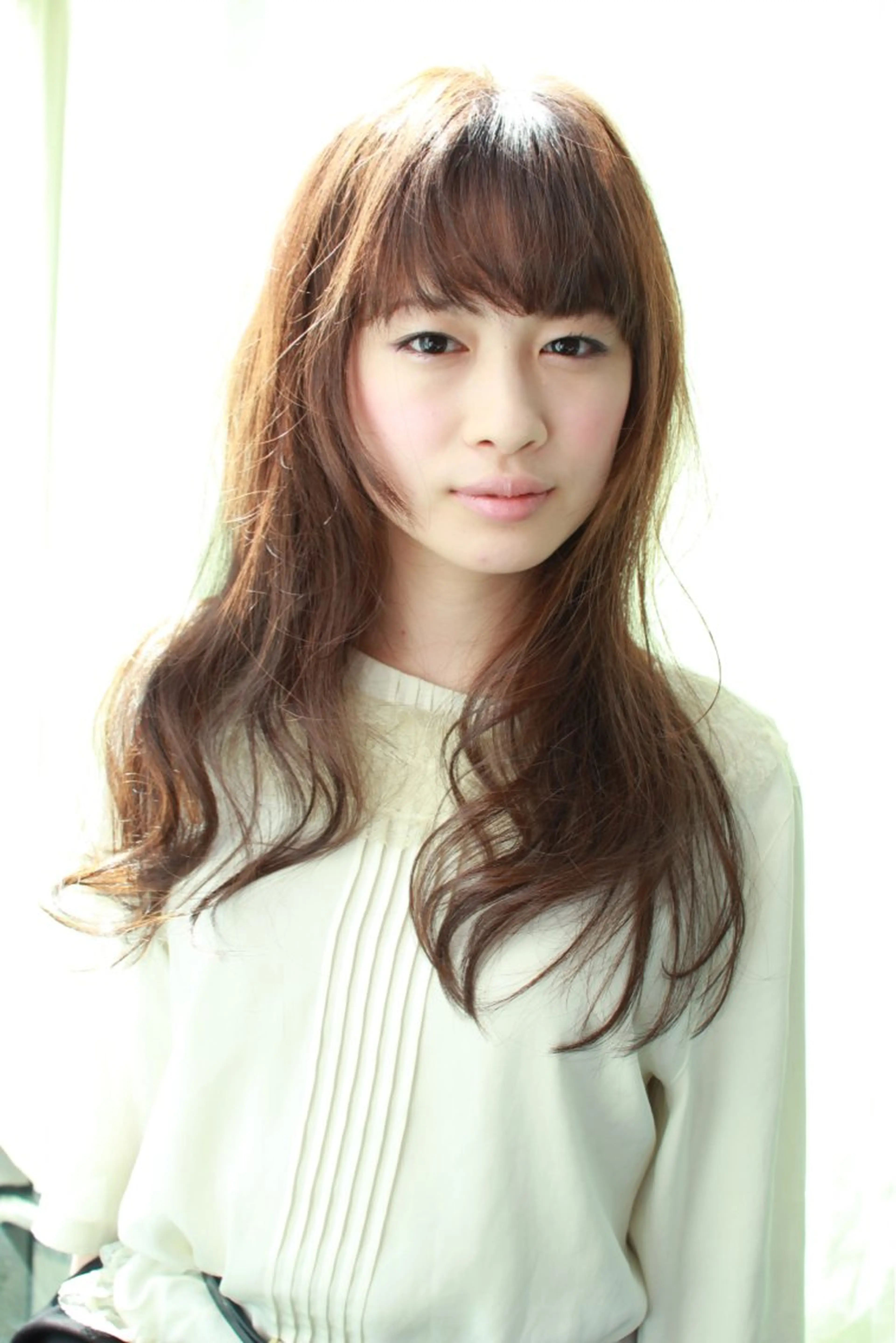 ミディアム ハイライト 髪質改善 小顔カット Endearing 銀座/レイヤーカットのヘアスタイル