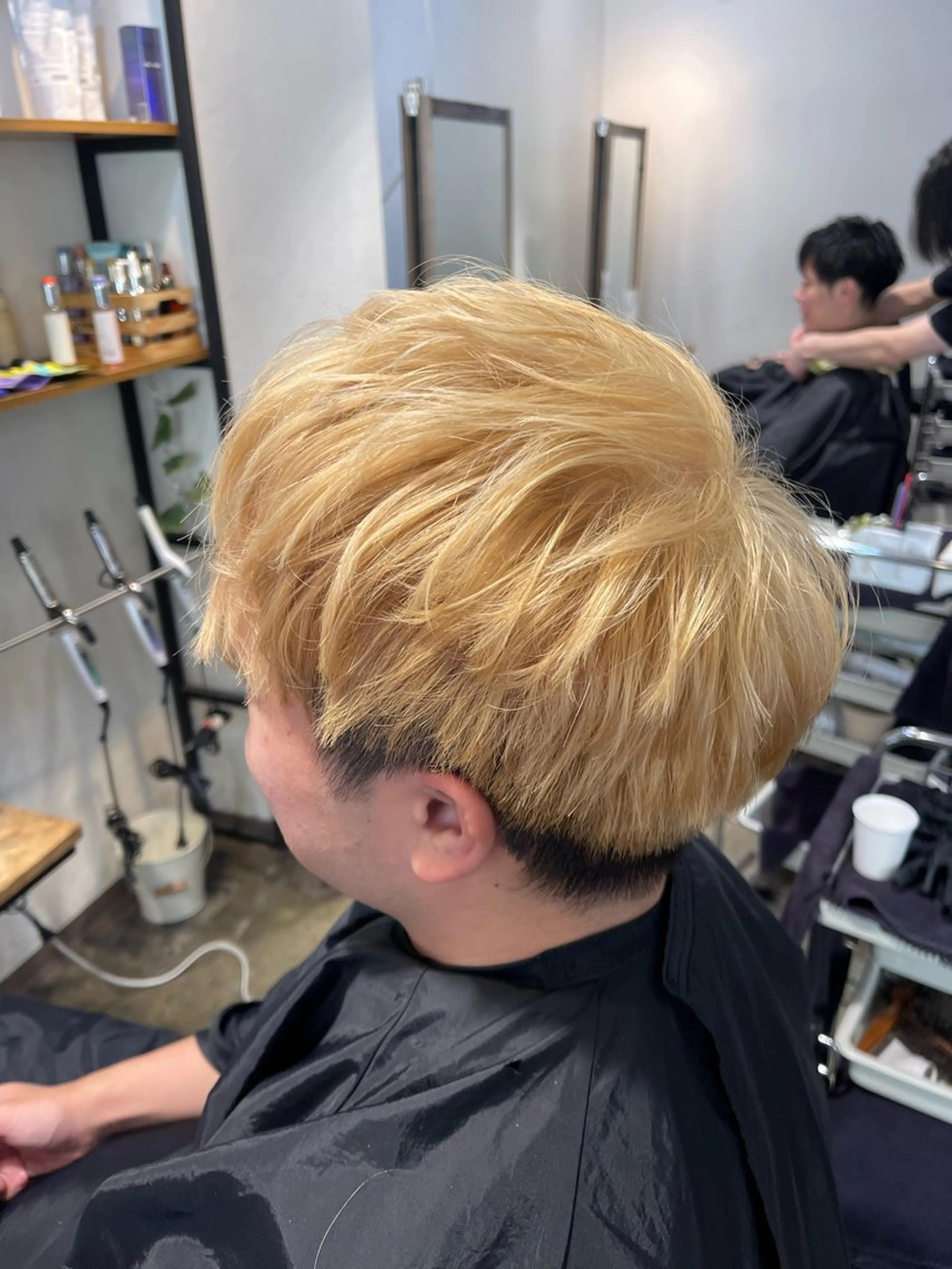 ショート カラー 久保田 和正のヘアスタイル