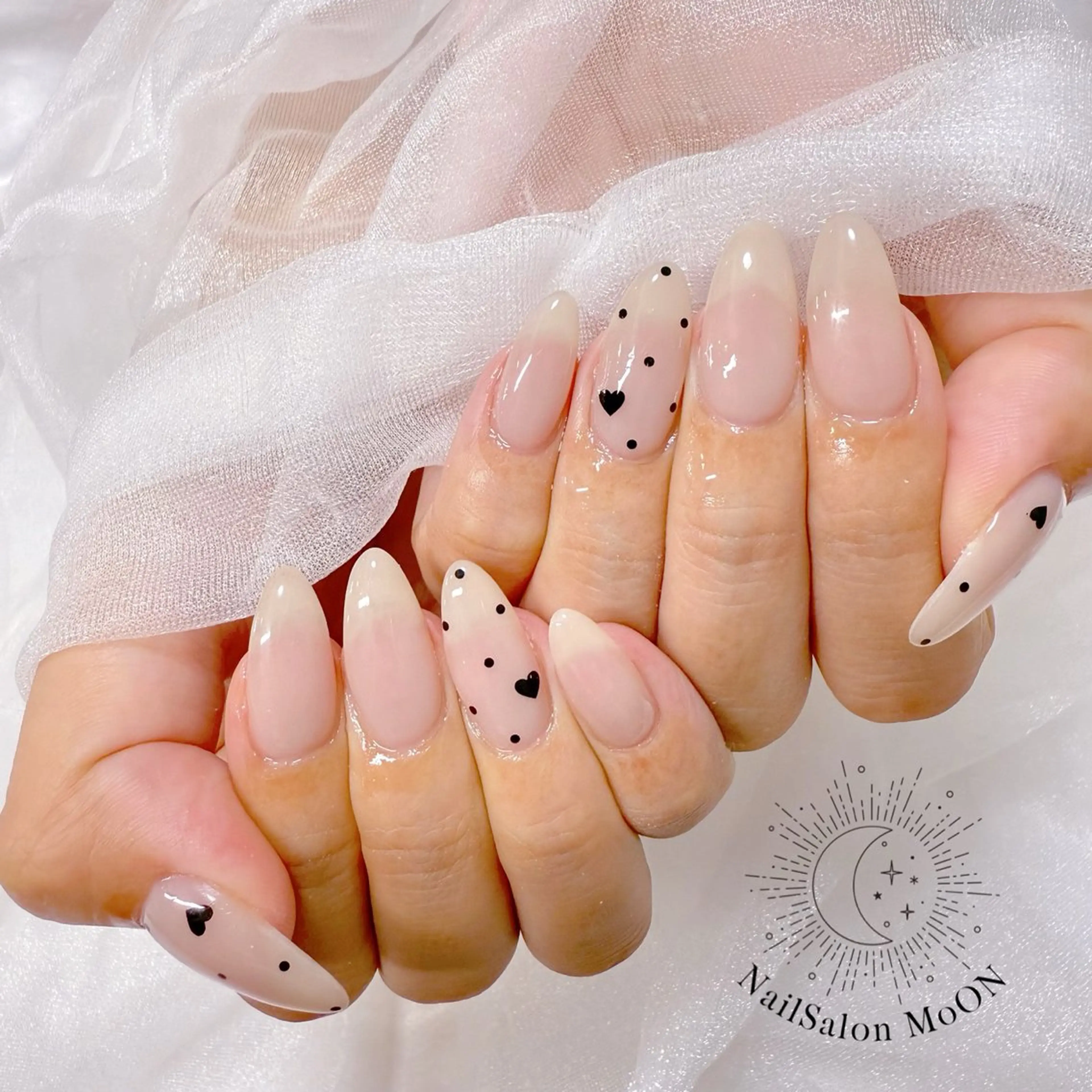 ネイル MoON...❤︎ MeGuのネイルデザイン