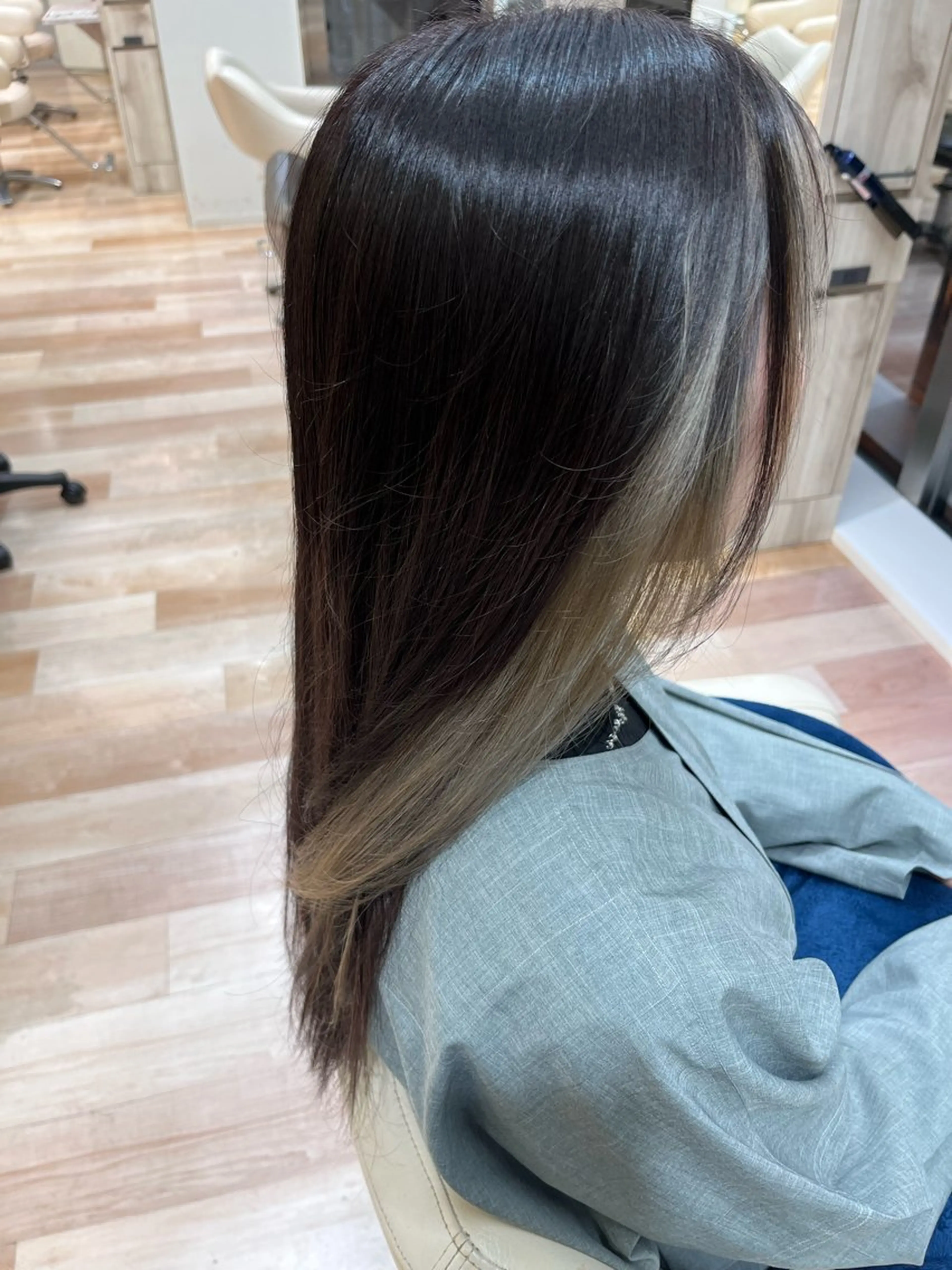 ロング カット ヘアカラー 大人かわいい lobec/田代のヘアスタイル