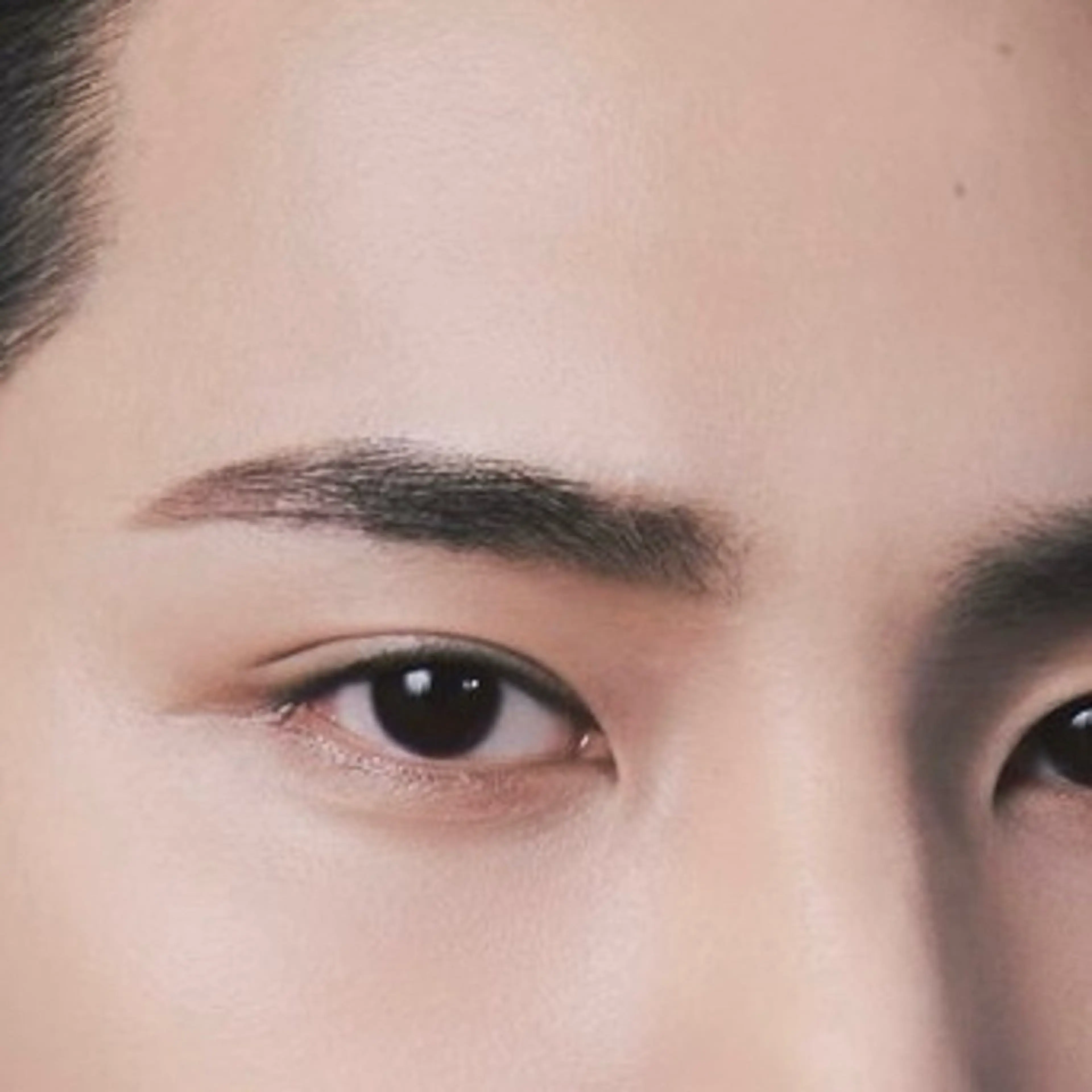 メンズ アイブロウ Lucia 片山の眉毛・アイブロウイメージ