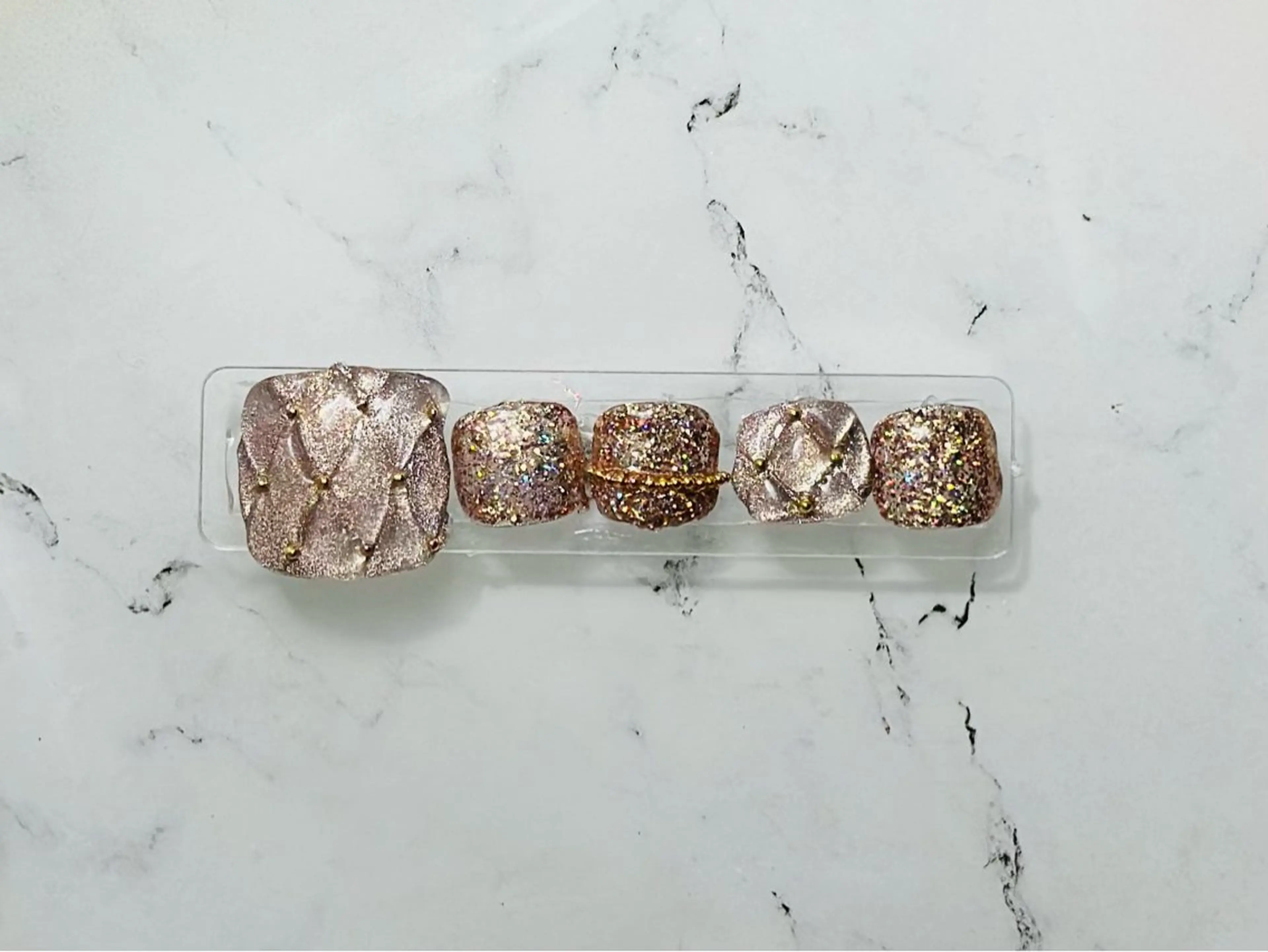 ネイル フットネイル nailsalon oluoluのネイルデザイン