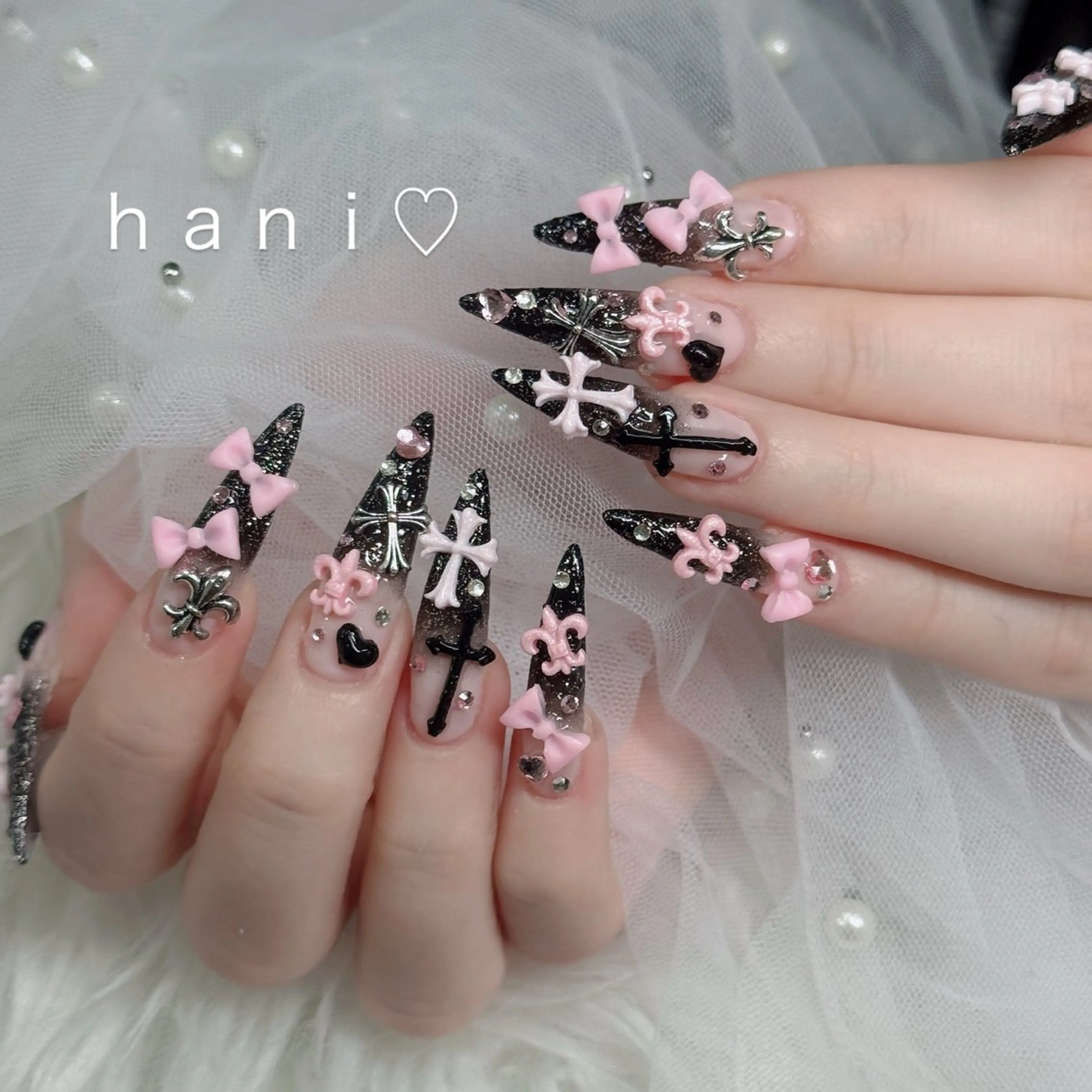 ネイル 成人式 ロングネイル マグネットネイル 大理石ネイル(マーブル) リボン ハンドネイル Hani Nail Salonのネイルデザイン