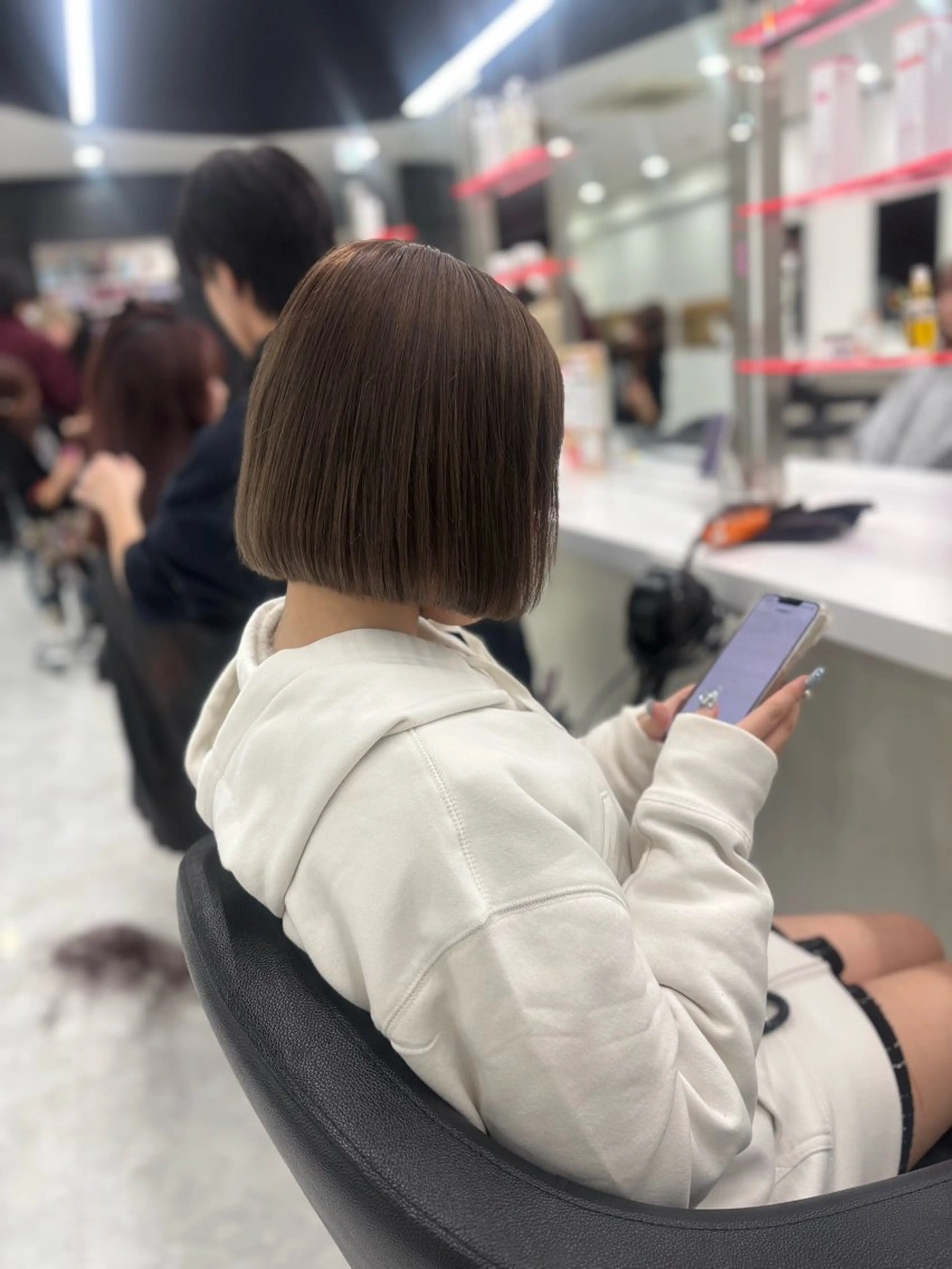 ショート カット まろっと艶感ブラウン ベージュ🤍まなかのヘアスタイル