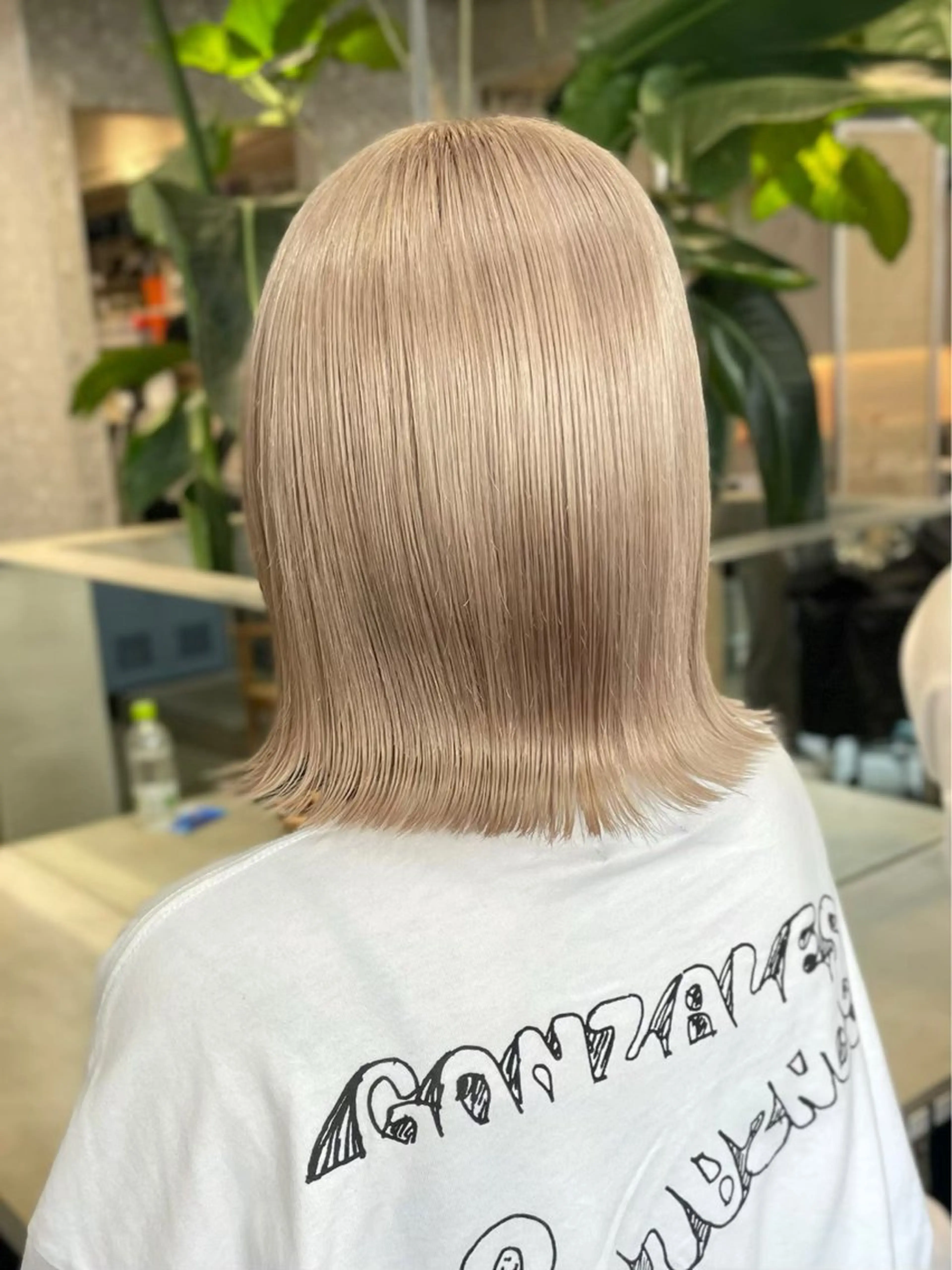 ミディアム カラー ヘアカラー ハイトーン/ブロンド ベージュ♡カレンのヘアスタイル