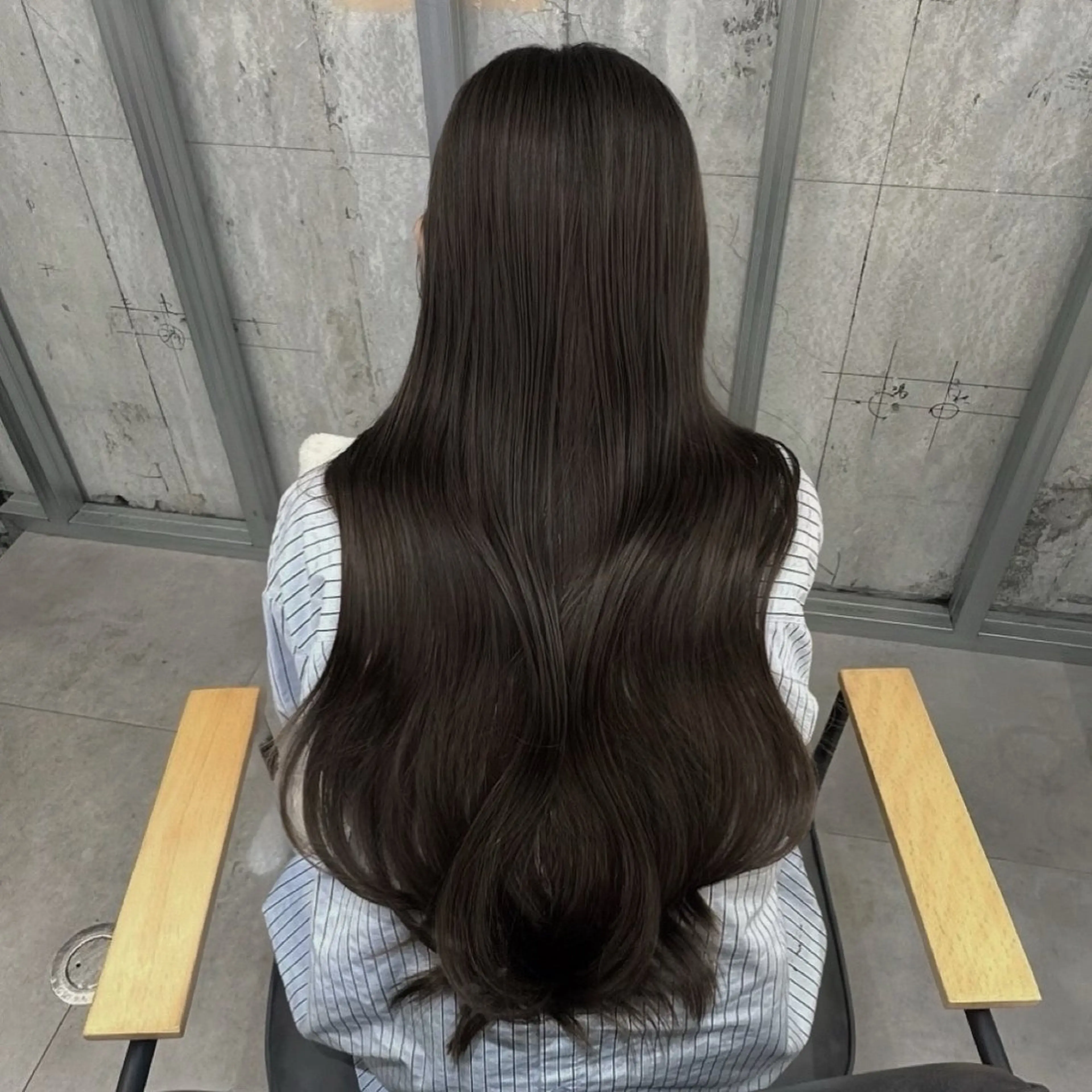 ミディアム カット ヘアカラー トリートメント ハタケナカ コトネのヘアスタイル