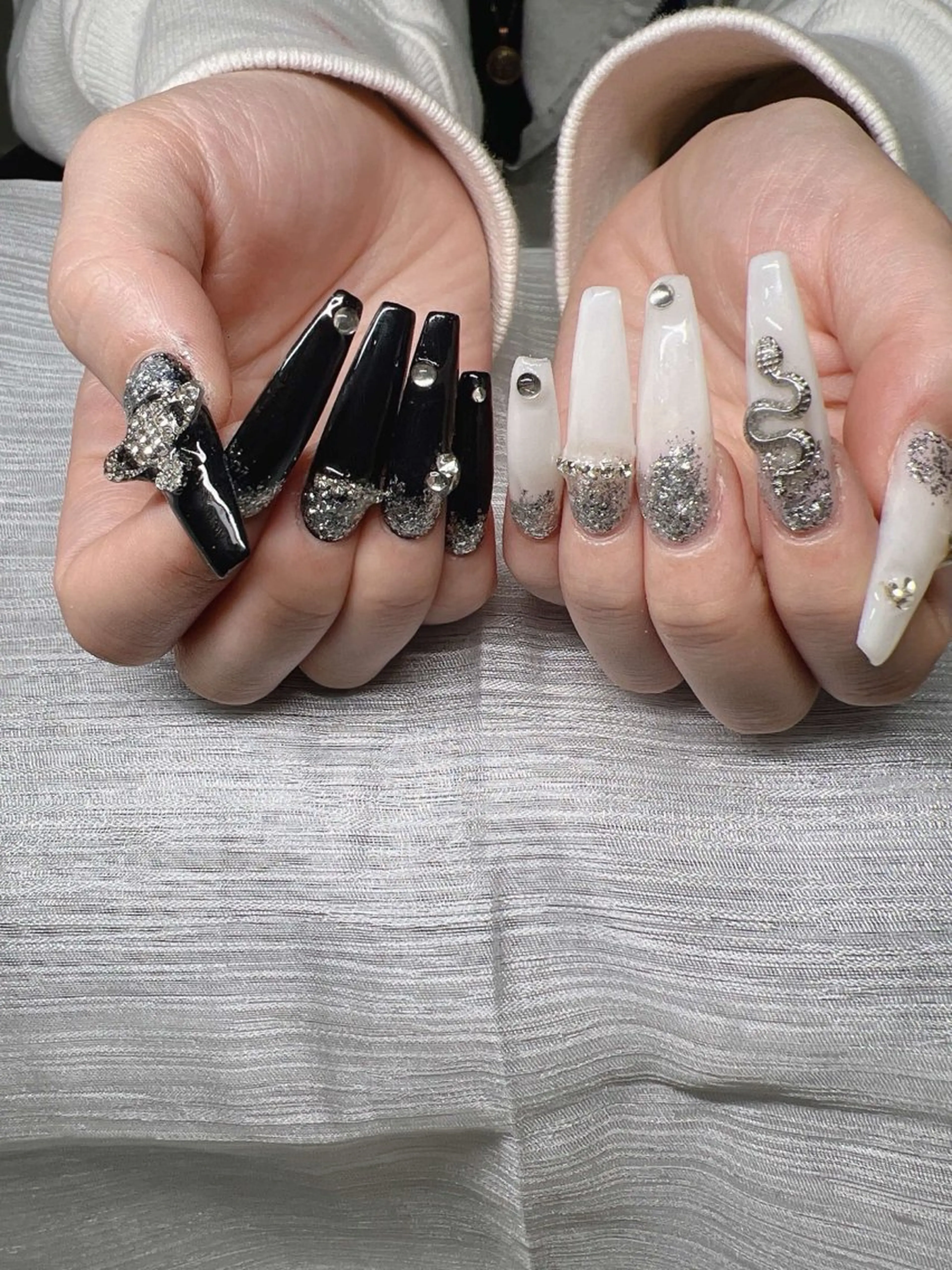 ネイル オーロラネイル チークネイル 長さ出し フットネイル フレンチネイル Lee Nails チップ長さだし専門店のネイルデザイン