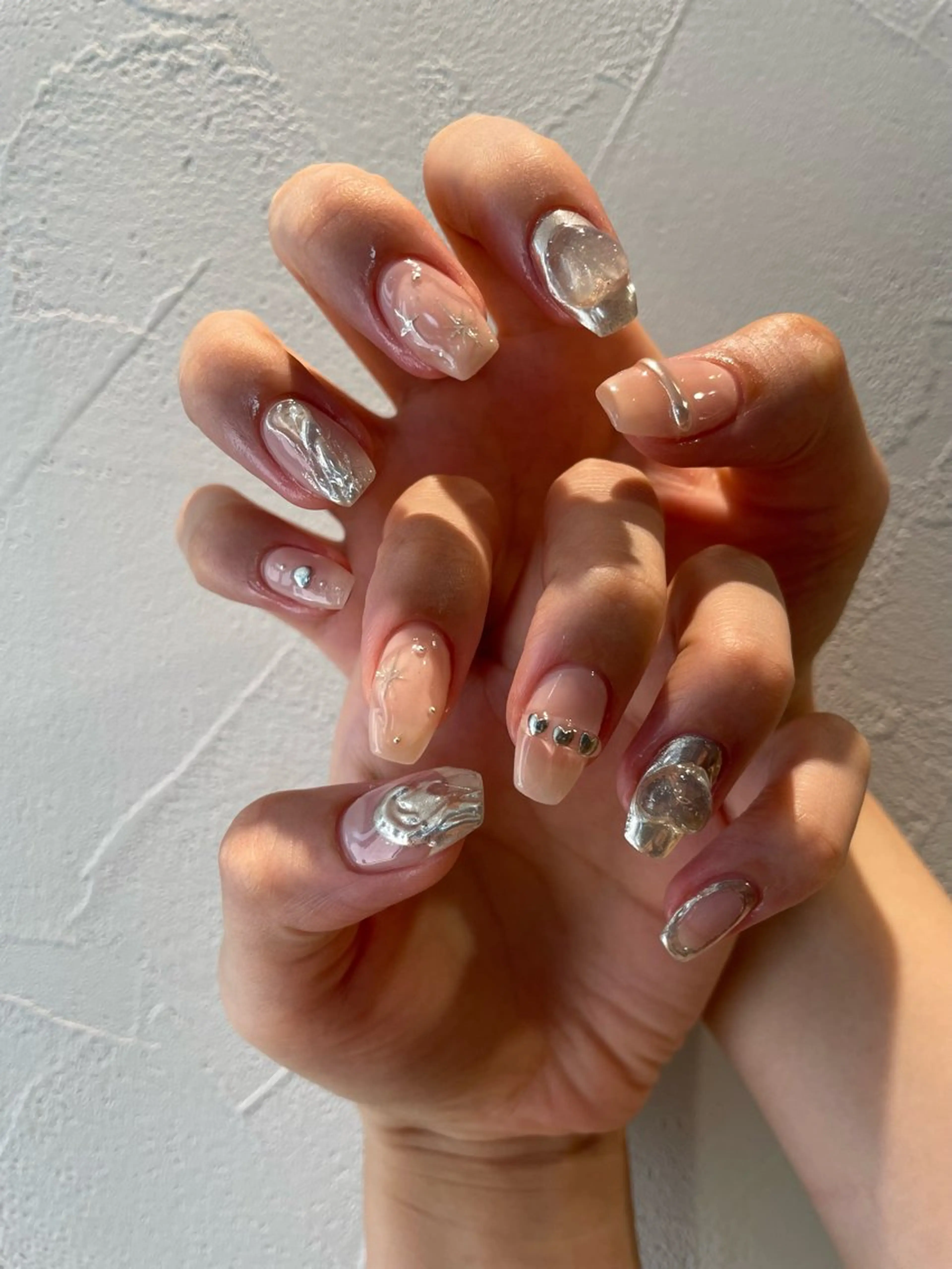 ネイル シルバー ハンドネイル 佐藤 まりえのネイルデザイン