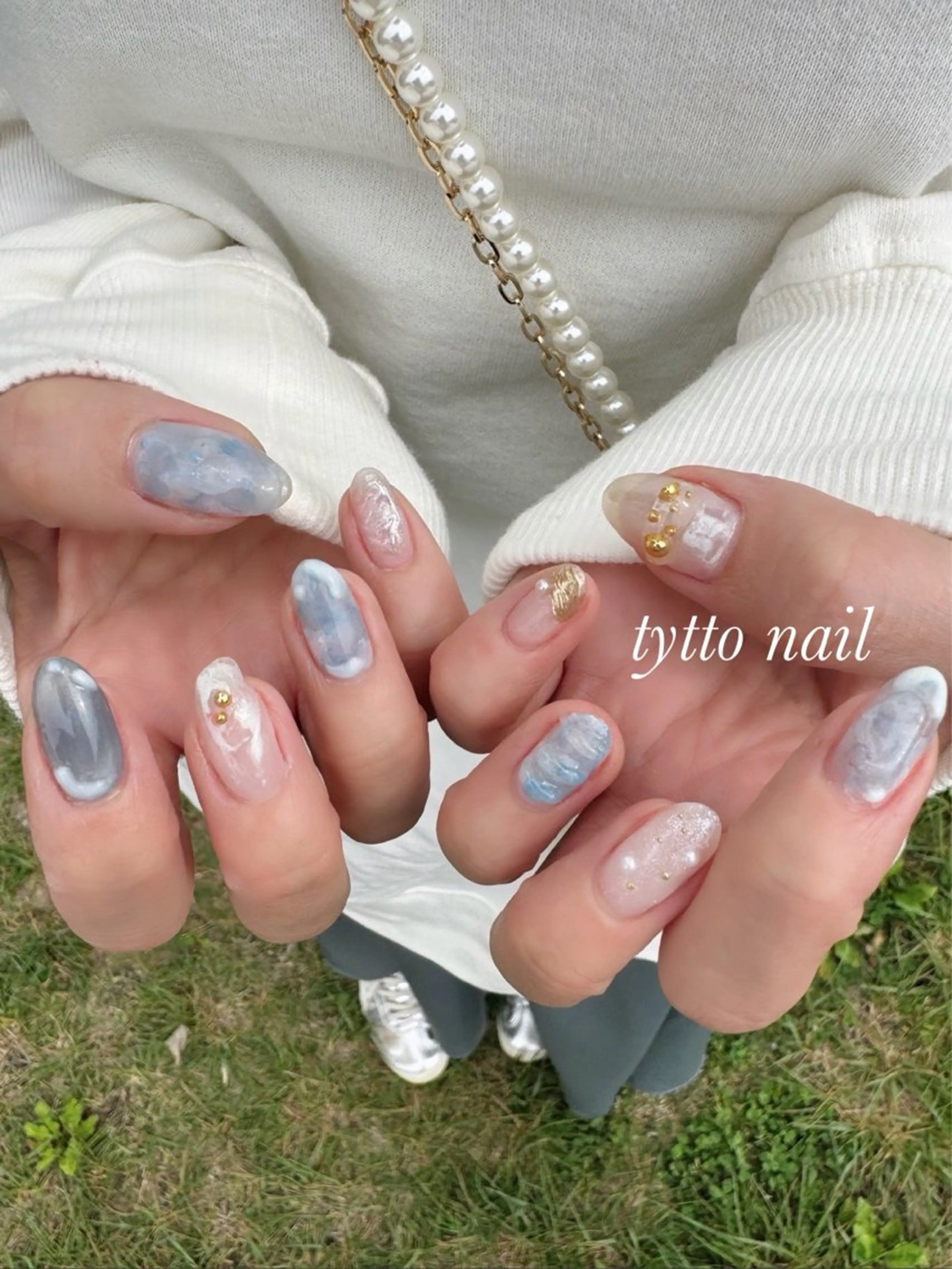 ネイル ブルー キラキラネイル マグネットネイル ミラーネイル ニュアンスネイル ハンドネイル tytto nail ❤︎‪‪eri‪‪のネイルデザイン