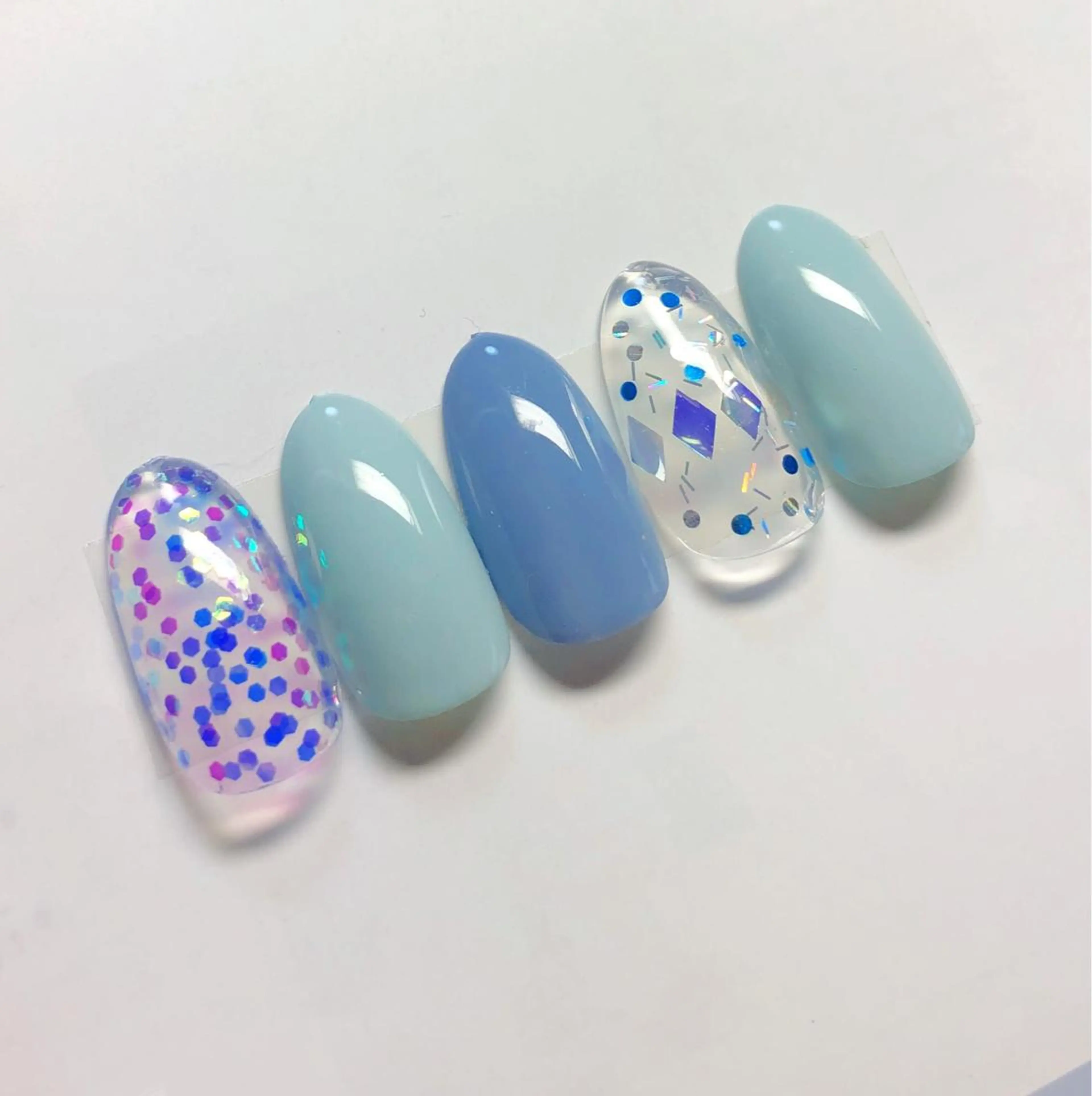 ネイル Bella  totalbeauty所属・Bella 齋藤理奈のネイルデザイン