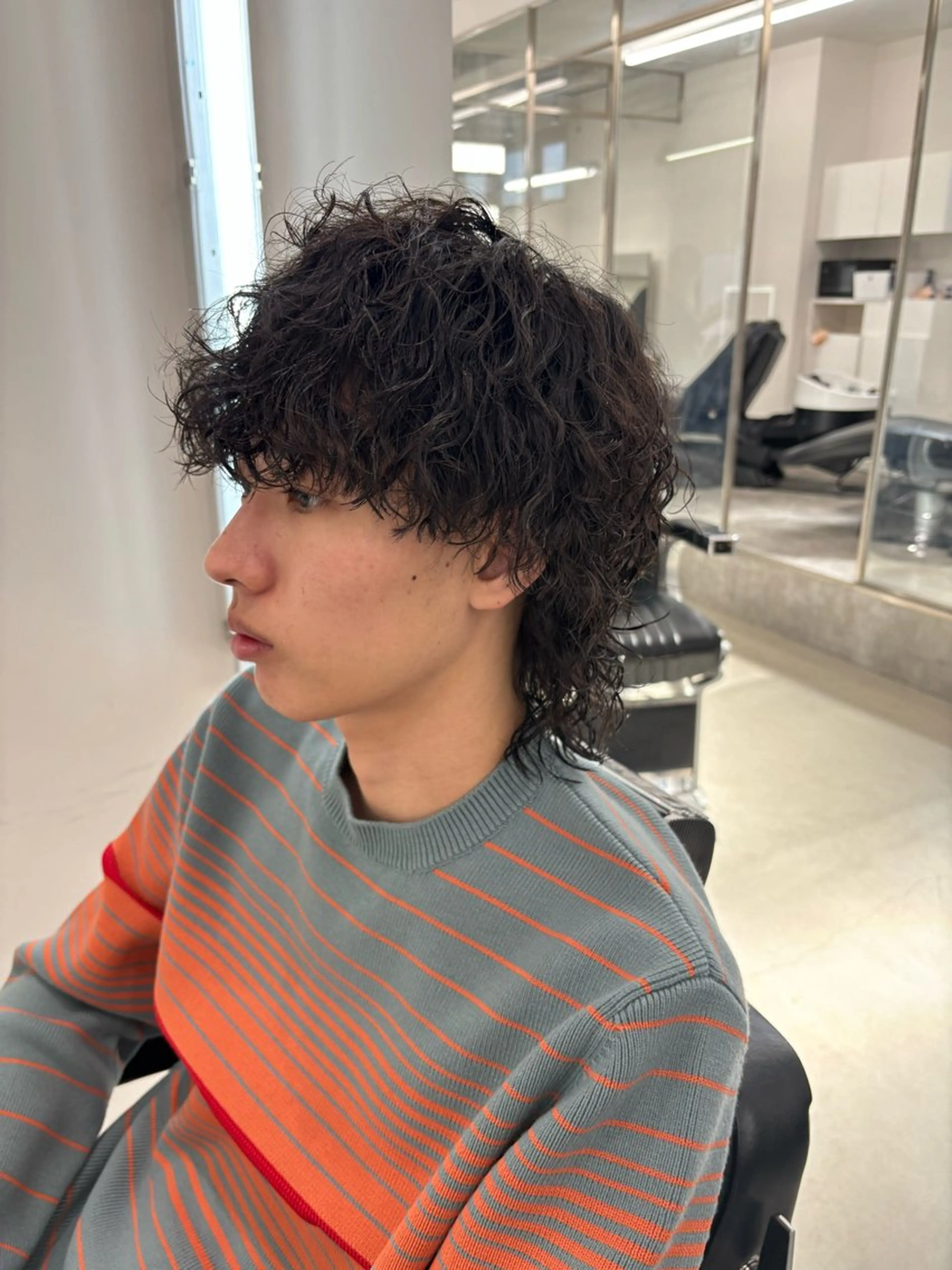 ミディアム パーマ パーマ職人DAIKI ツイスパ/波巻きのヘアスタイル