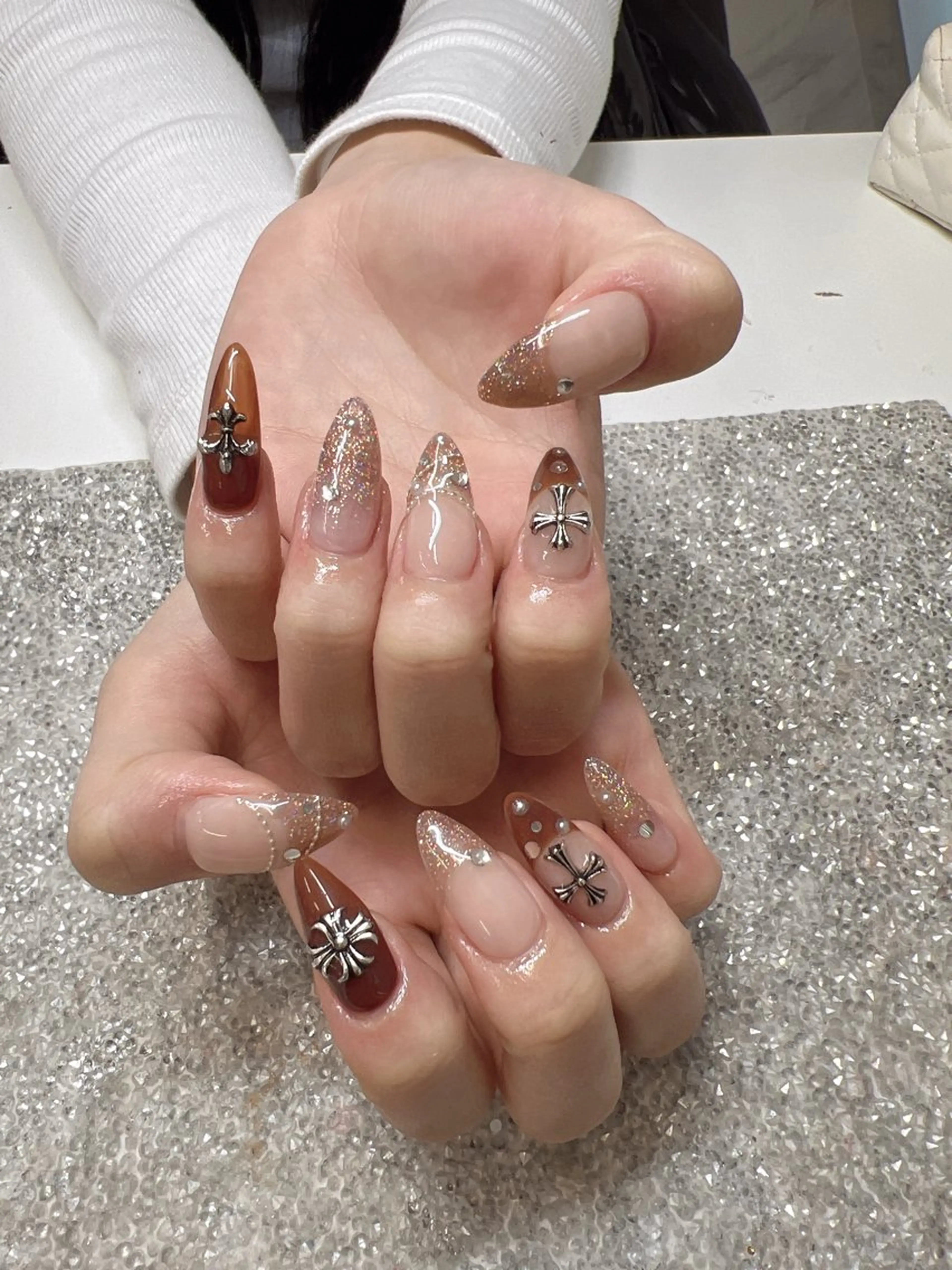 ネイル Guarendo錦糸町店所属・ガレンドウ 白澤 愛子のネイルデザイン