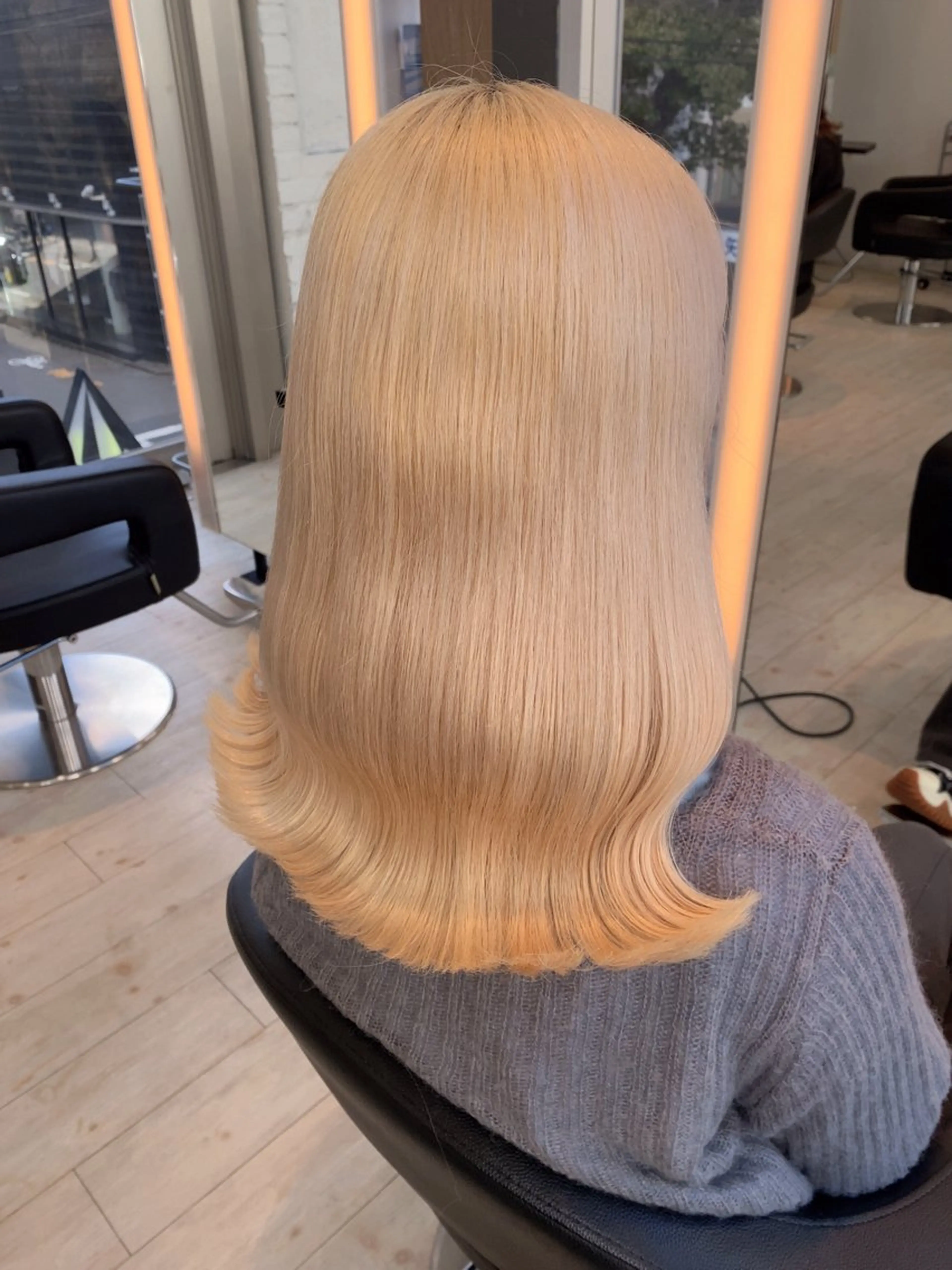 ロング カラー ブリーチ ブロンド 有働由良／ハイトーン ／韓国メンズヘアのヘアスタイル