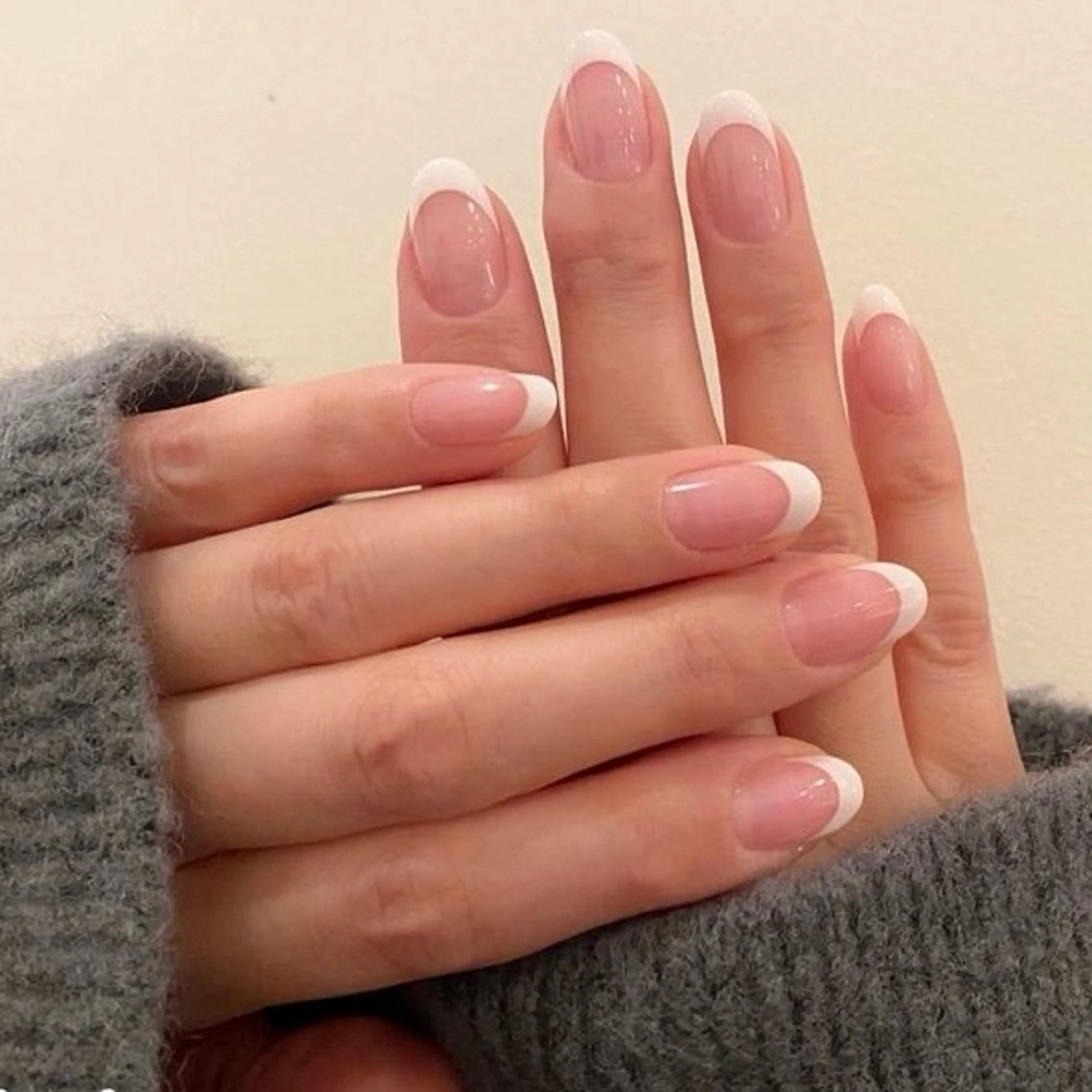 🩷オフありなし🆗 2/20 クリアベース フレンチネイル(white)の写真