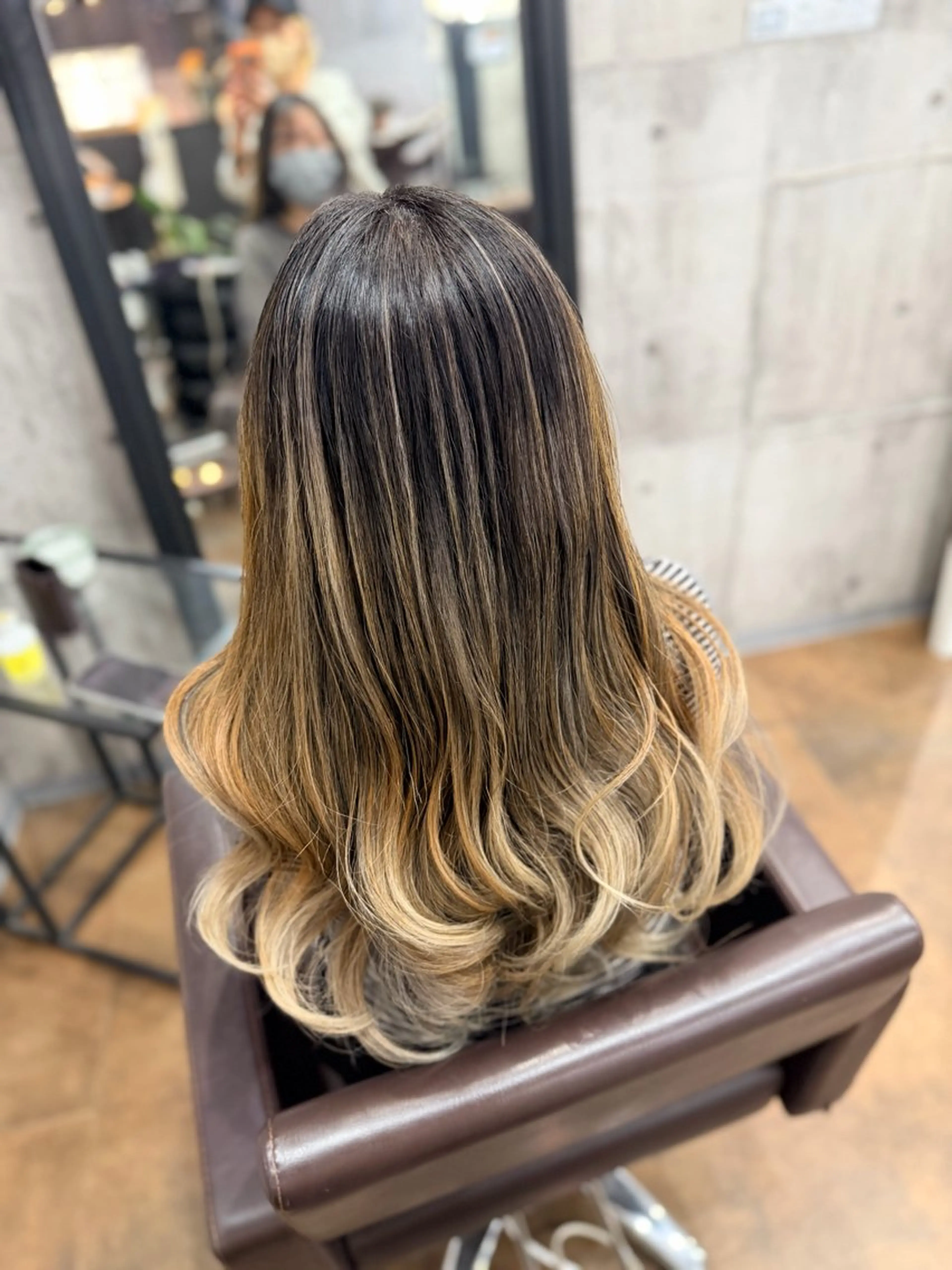 カラー コンパス所属・🏆エリナ こだわり美容師🪽のヘアスタイル