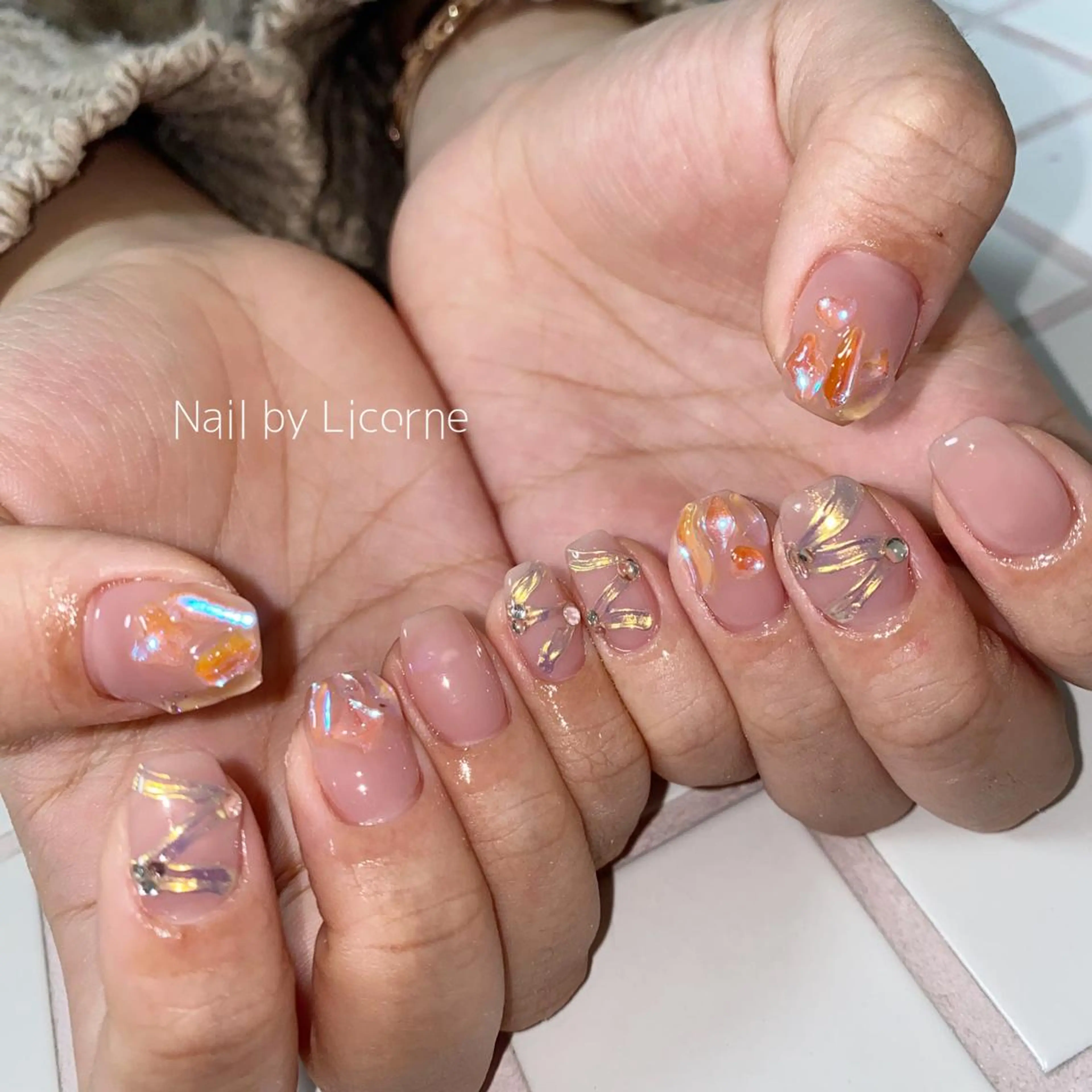 ネイル アートネイル オーロラネイル フレンチネイル 氷ネイル・うるうるネイル マグネットネイル ハンドネイル Nail by Licorneのネイルデザイン