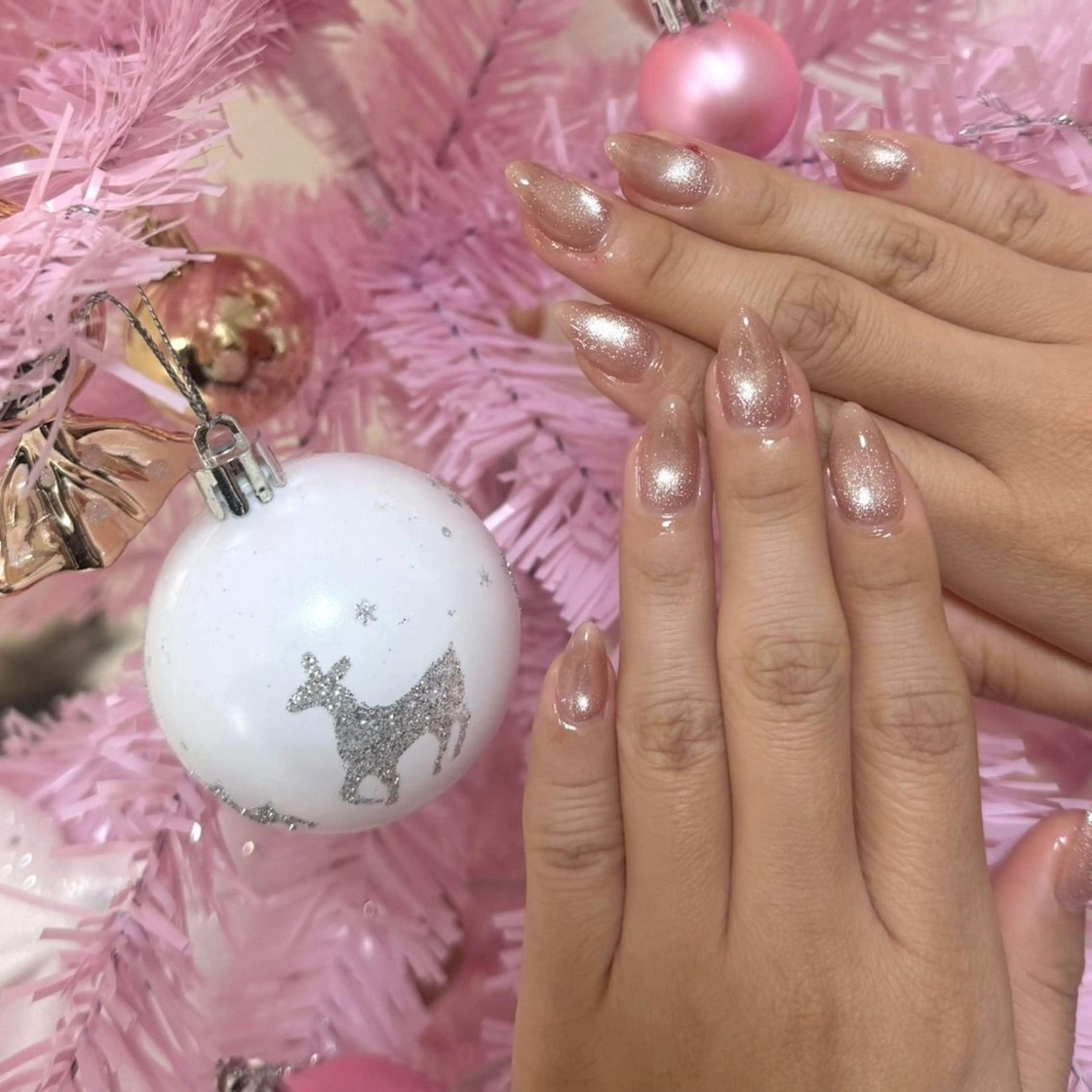 ネイル マグネットネイル ハンドネイル nailsalon Mii四ツ橋店のネイルデザイン