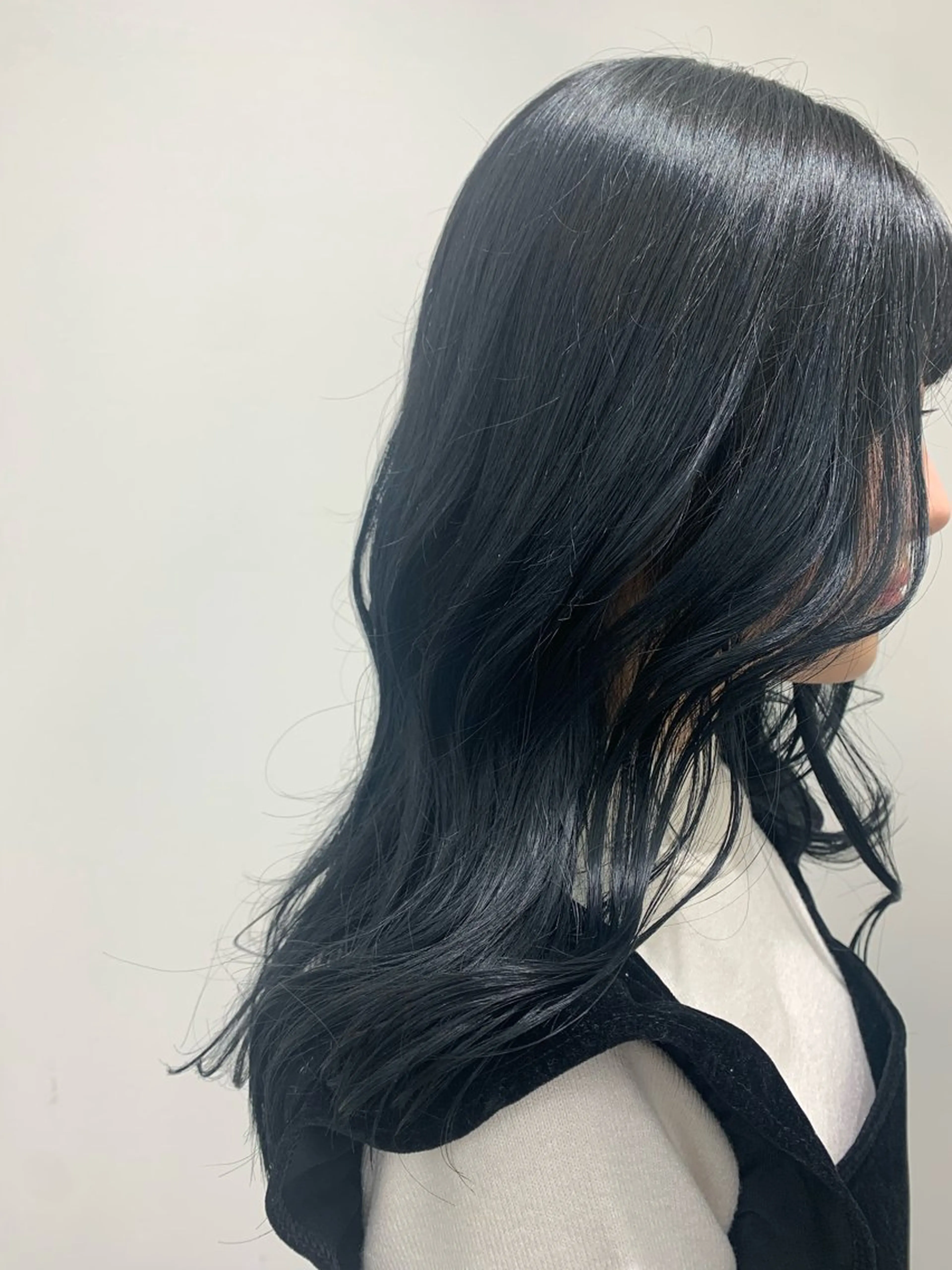 ロング ヘアカラー Rina🪄 韓国風レイヤーcutのヘアスタイル