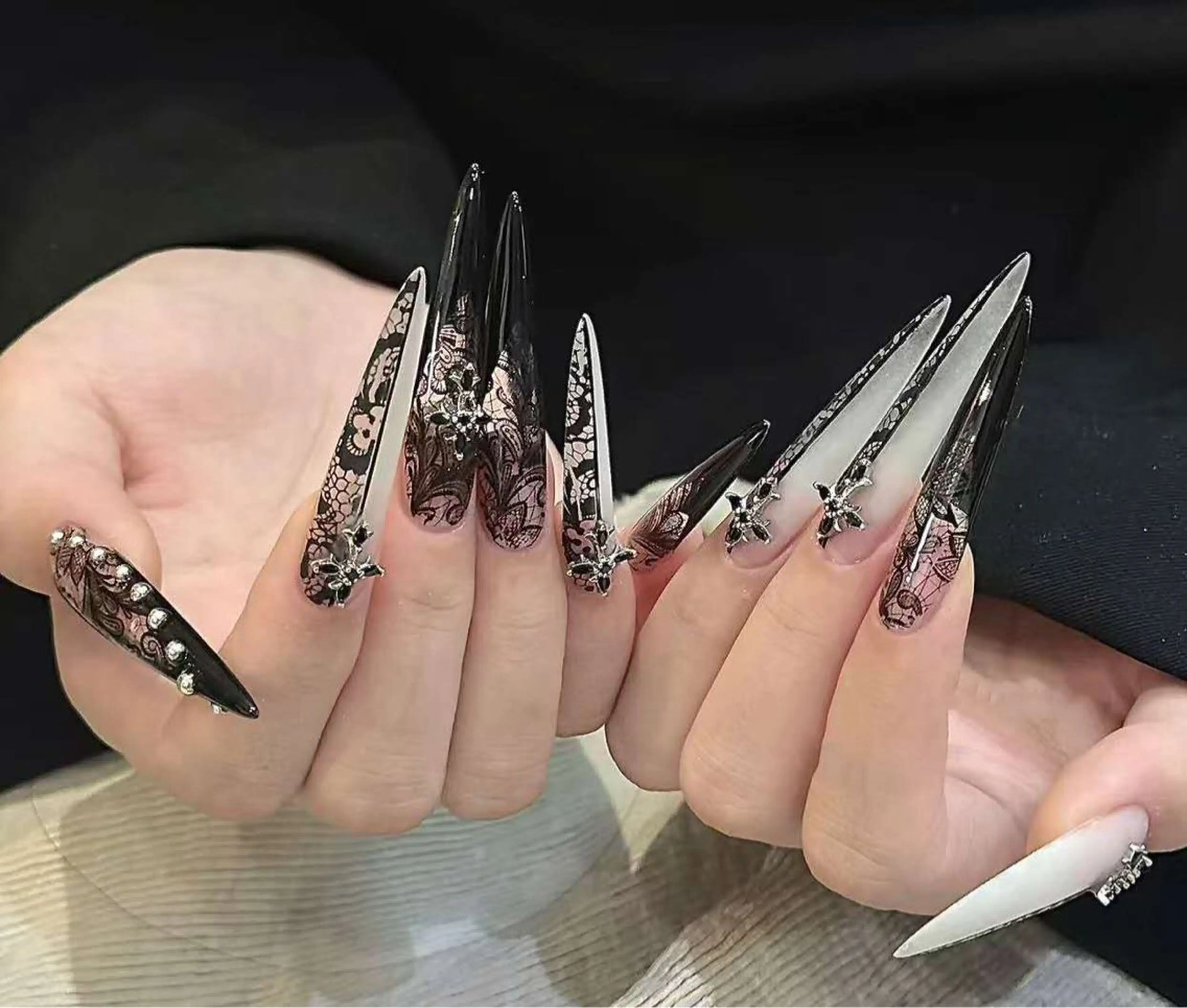 ネイル オーロラネイル フラワーネイル フットネイル フレンチネイル ジェルネイル ハンドネイル BabyYouMi ねねのネイルデザイン